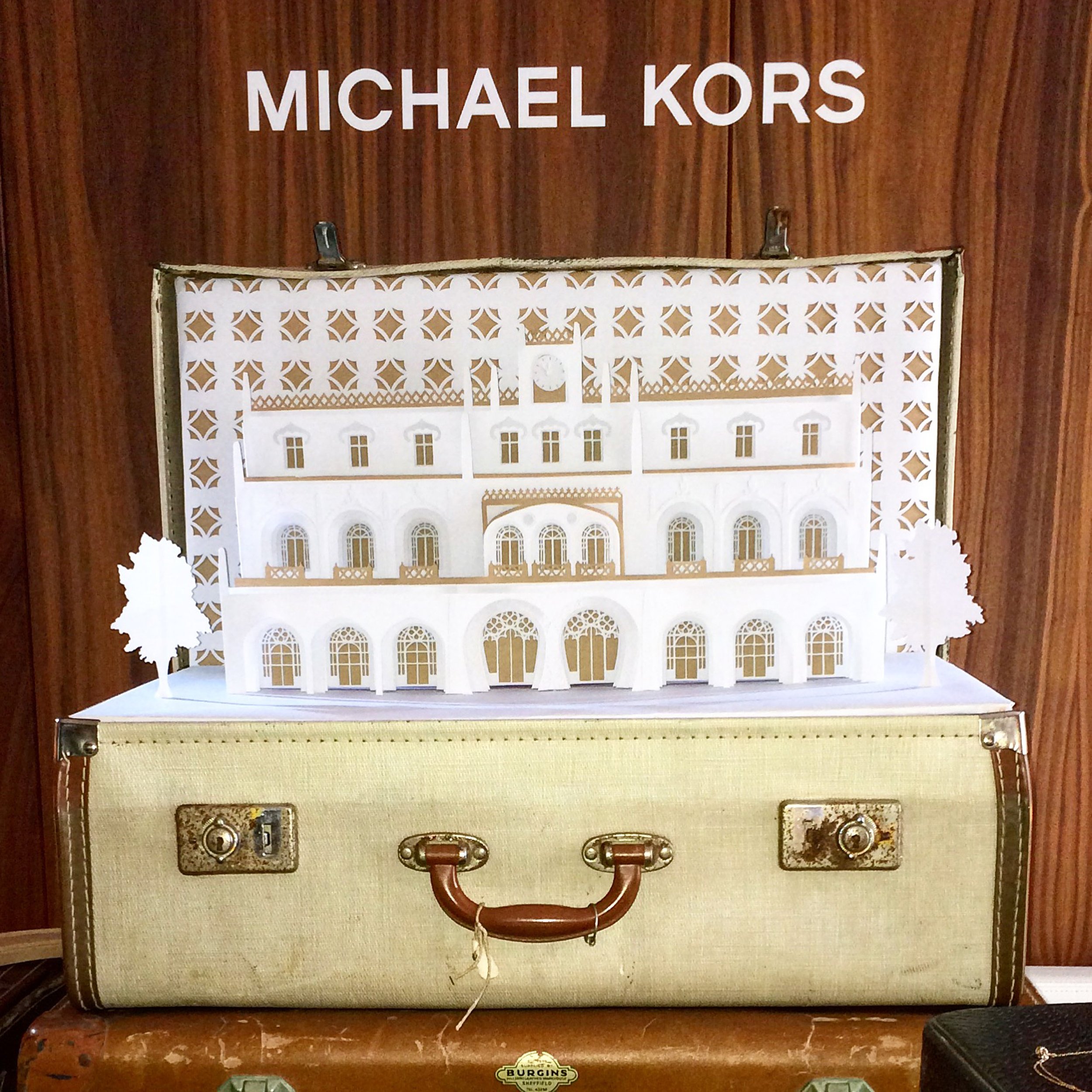 Set design - seasonal campaign Paper Sculpture