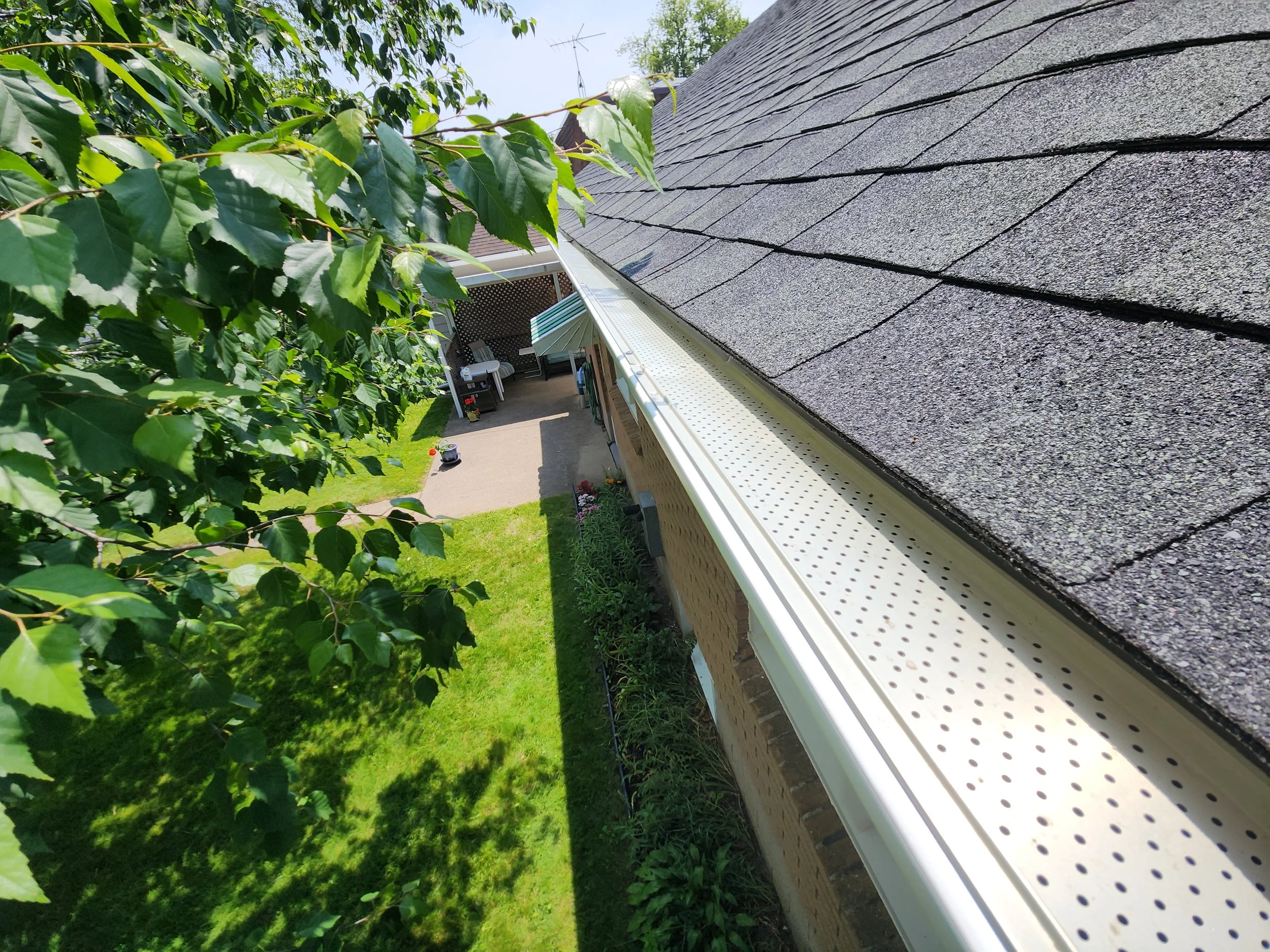 5" gutter with leaf guard installed