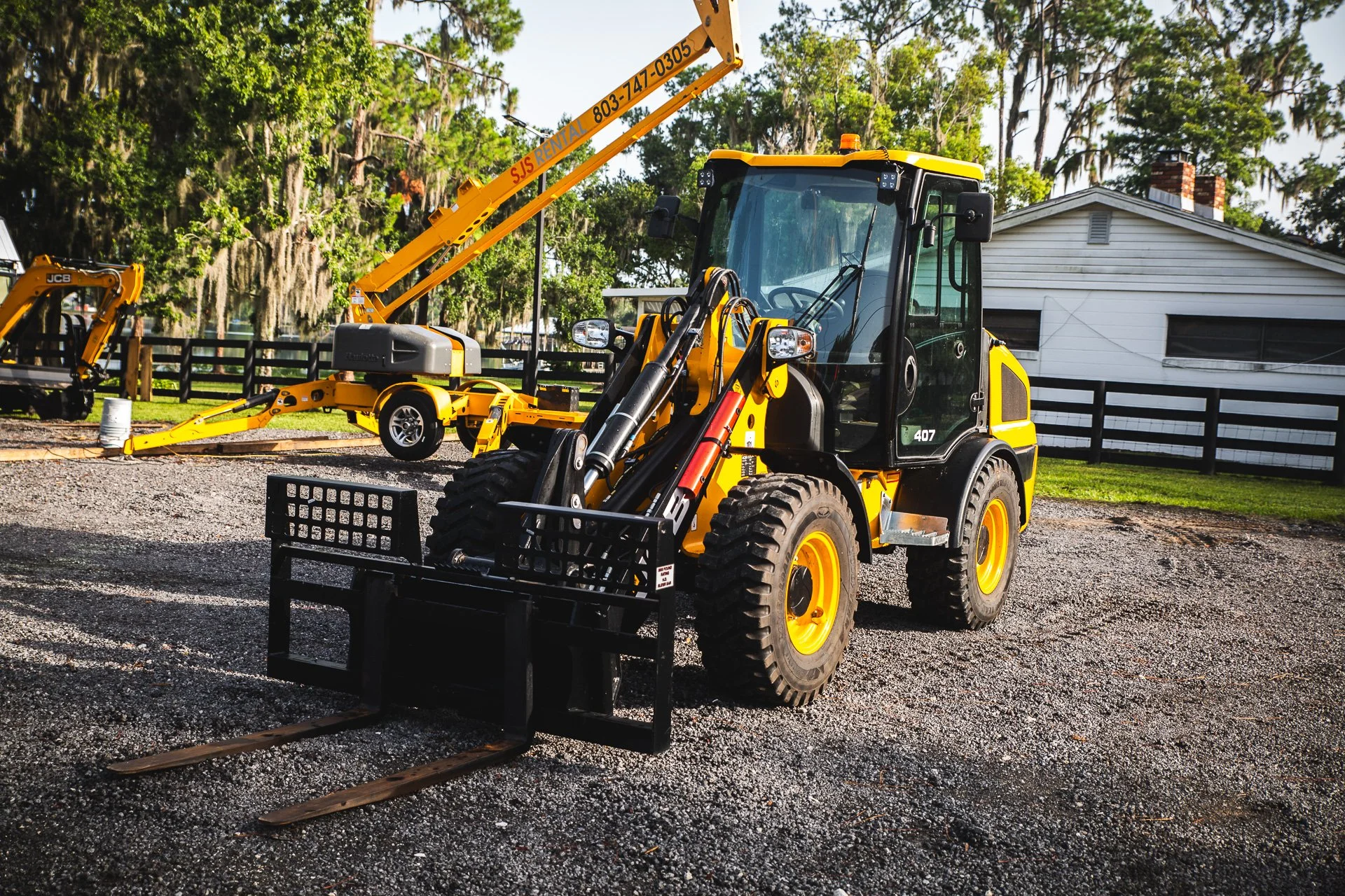 JCB Articulating Front End Loader