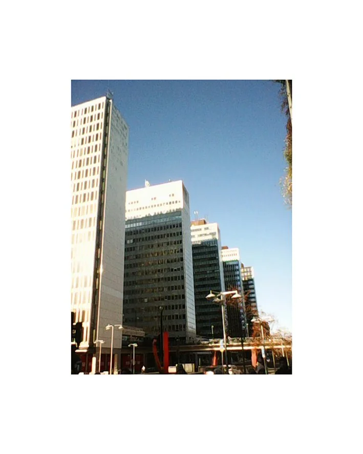 Sveavägen. 2024. Nokia 130.