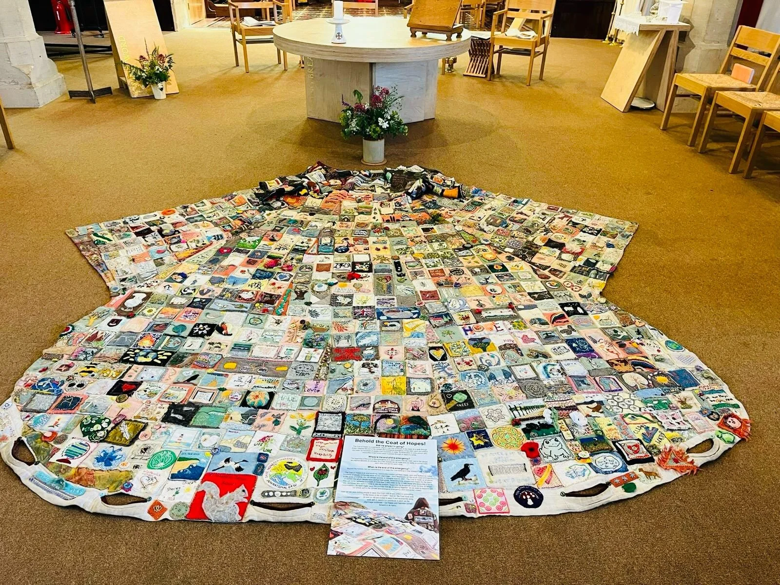 We were lucky enough to be visited by The Coat of Hopes last month.

Here it is taking centre stage during one of our Sunday morning Eucharists 🕯️

The Coat of Hopes is a patchwork coat on an ongoing walking pilgrimage through the UK towards the end