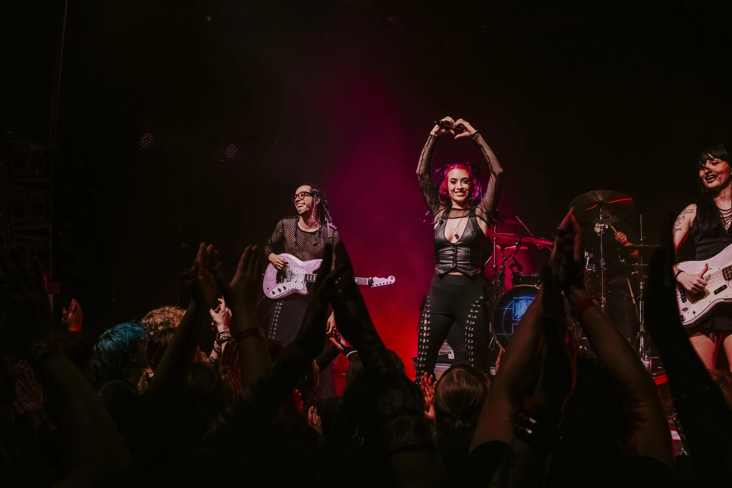 One of Those Nights You Leave Smiling: Honey Revenge &amp; Rain City Drive at Dynamo, Eindhoven