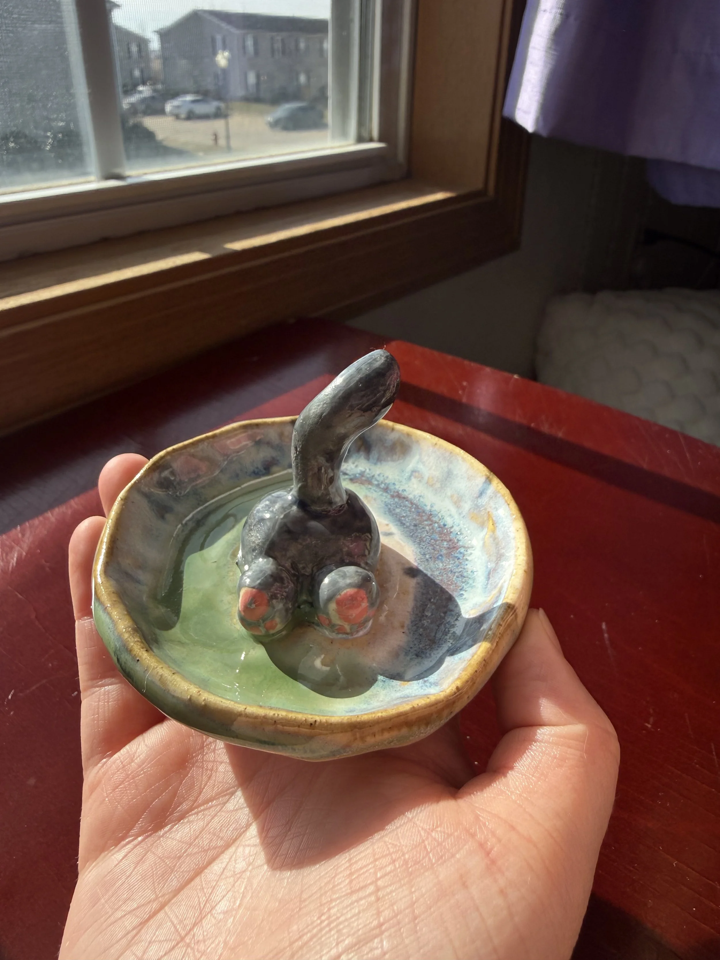 mini grey cat tray 4.jpeg