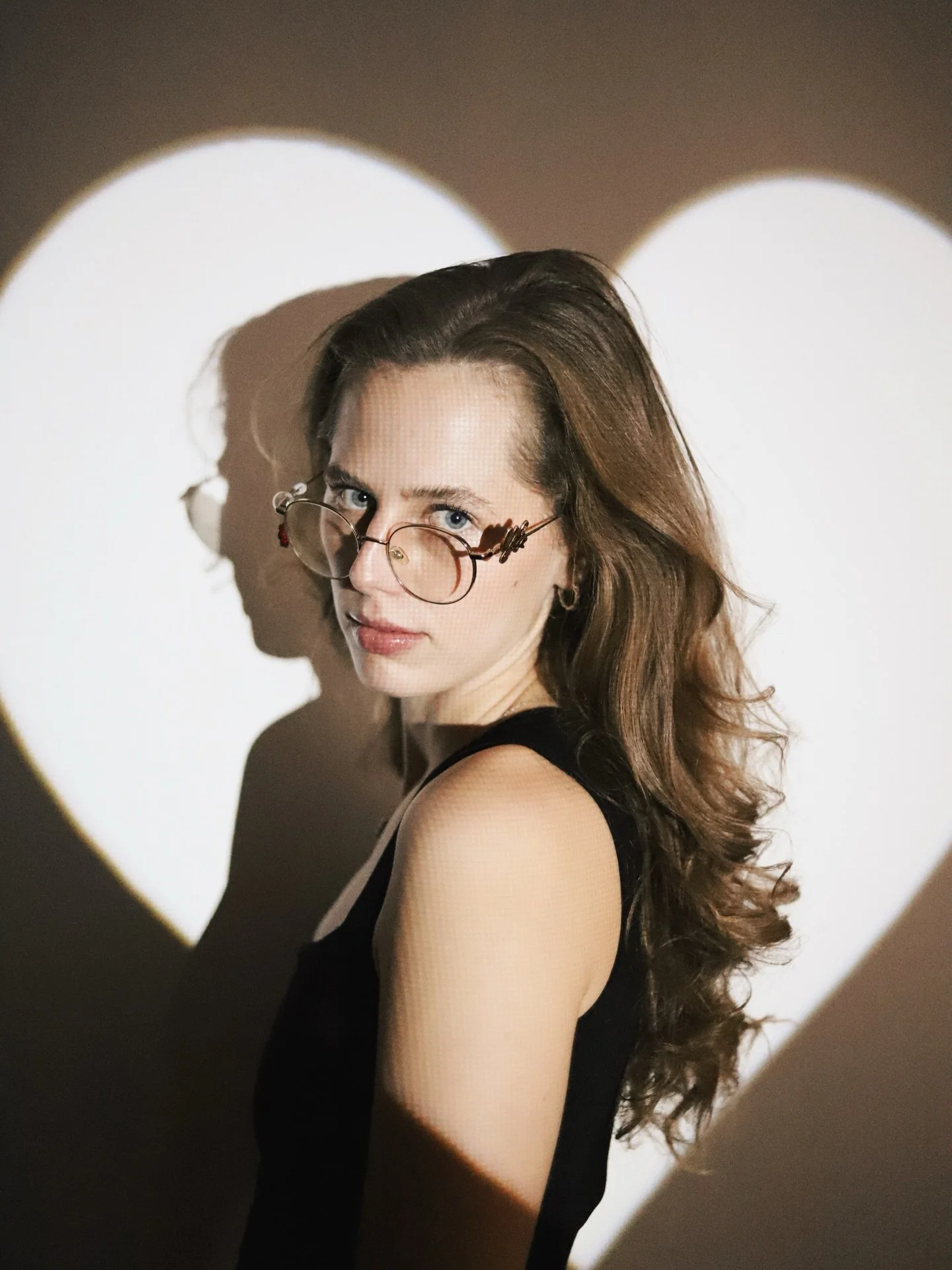 She&rsquo;s not having it 💁🏼&zwj;♀️

Shop the Valentines collection now 💐💗

#glasses #glassesdecor #smallbusiness #grandeprairie