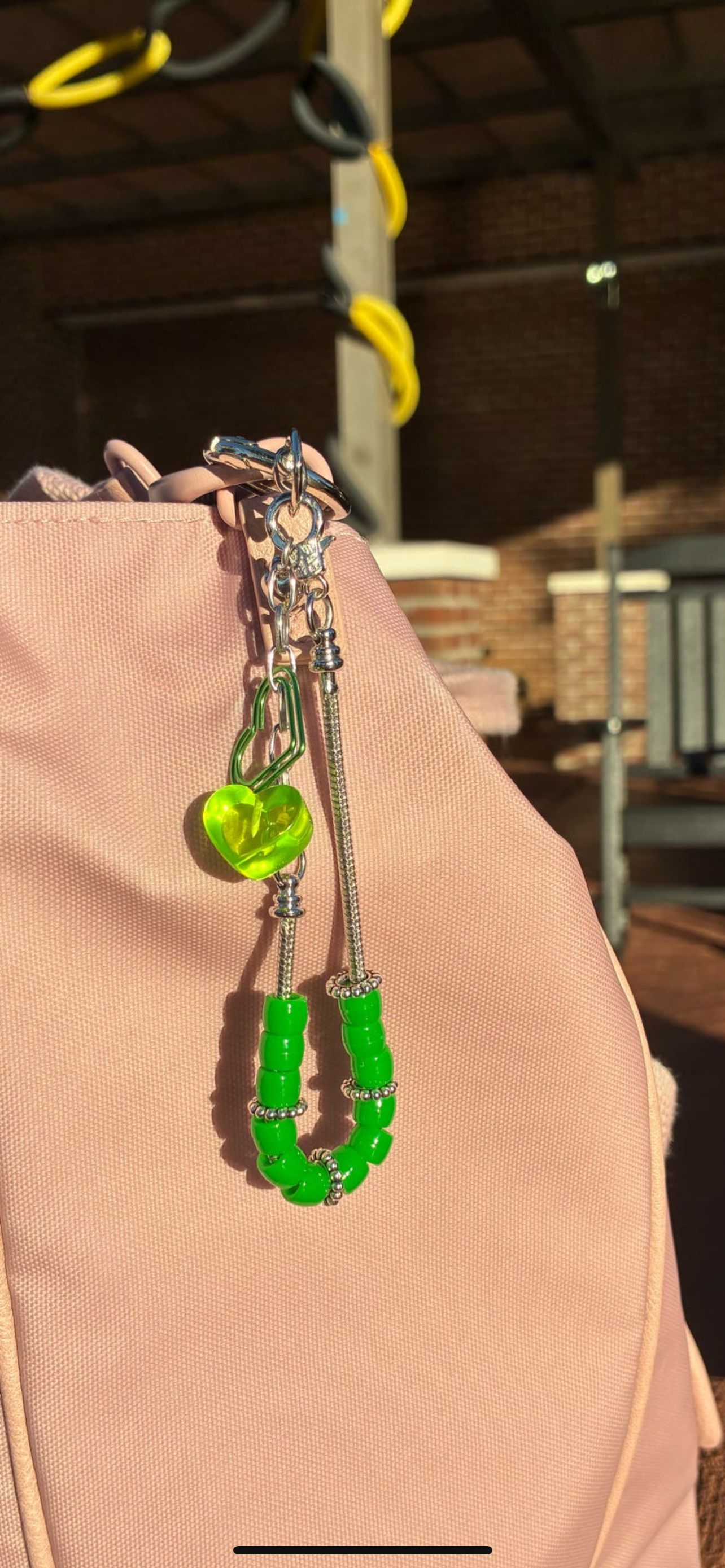 ROW 34 Green Color pop dangle.png