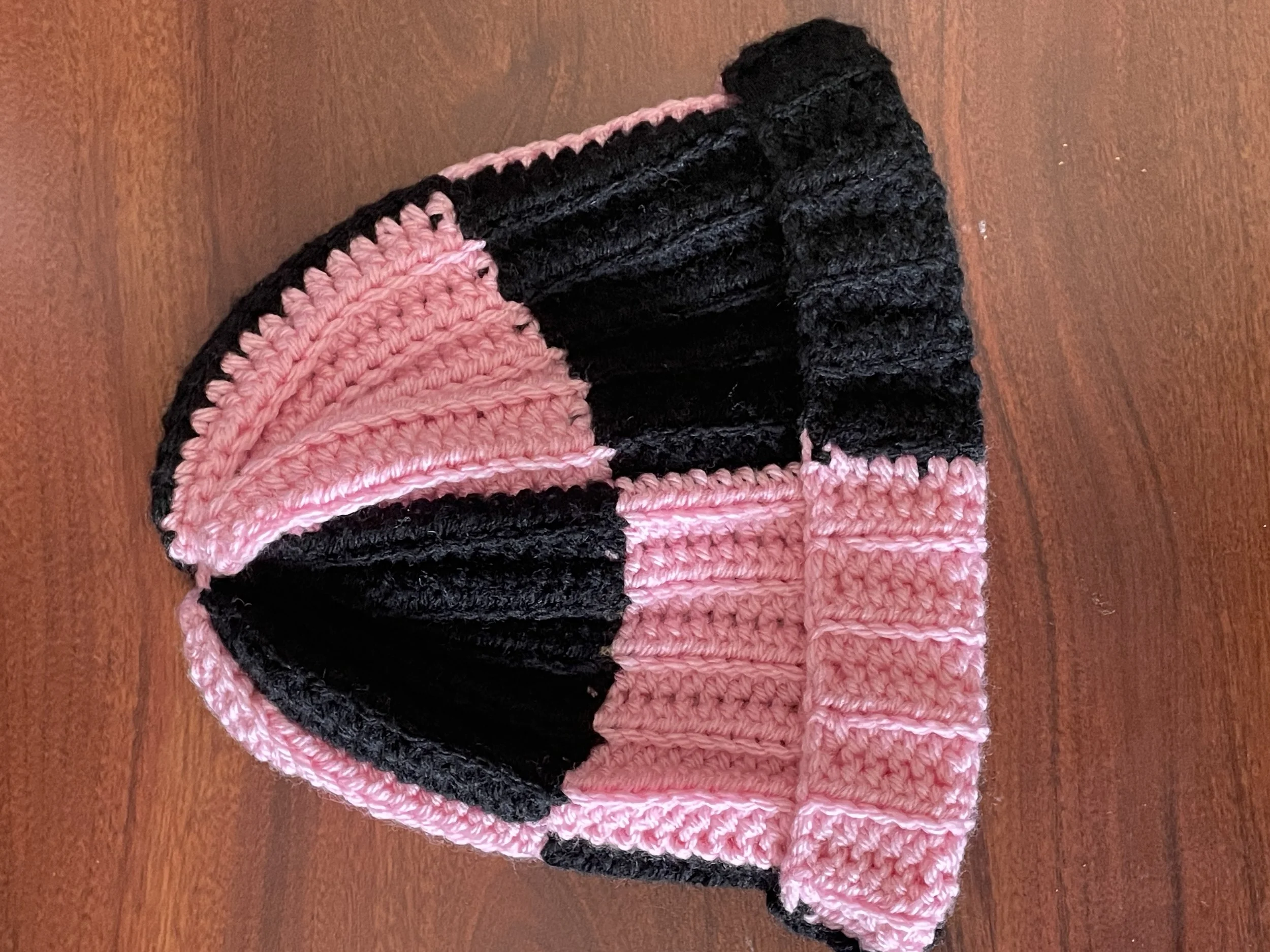 pink checkered beanie.JPG