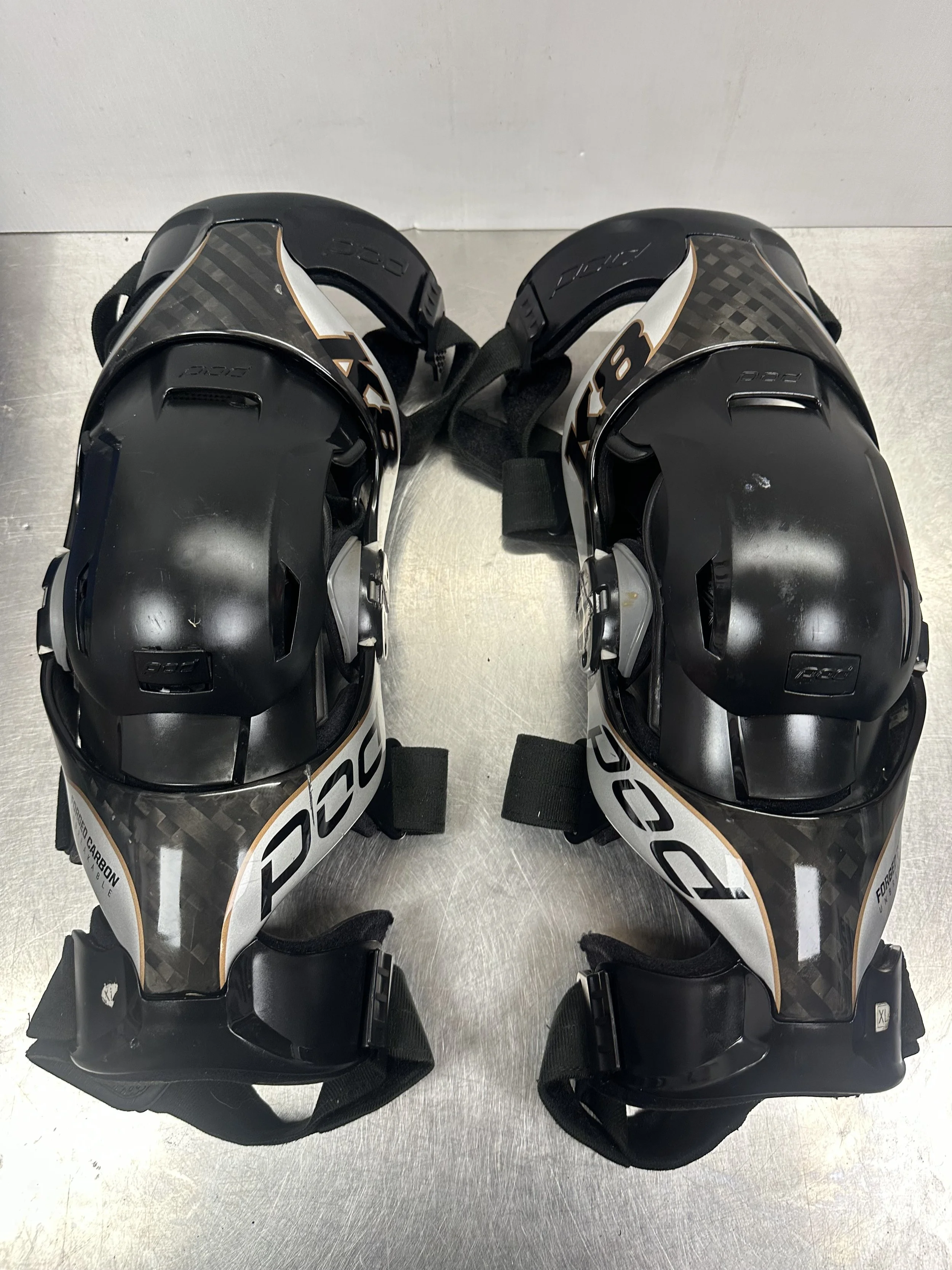 Pod K8 Full Carbon Knee Braces XL