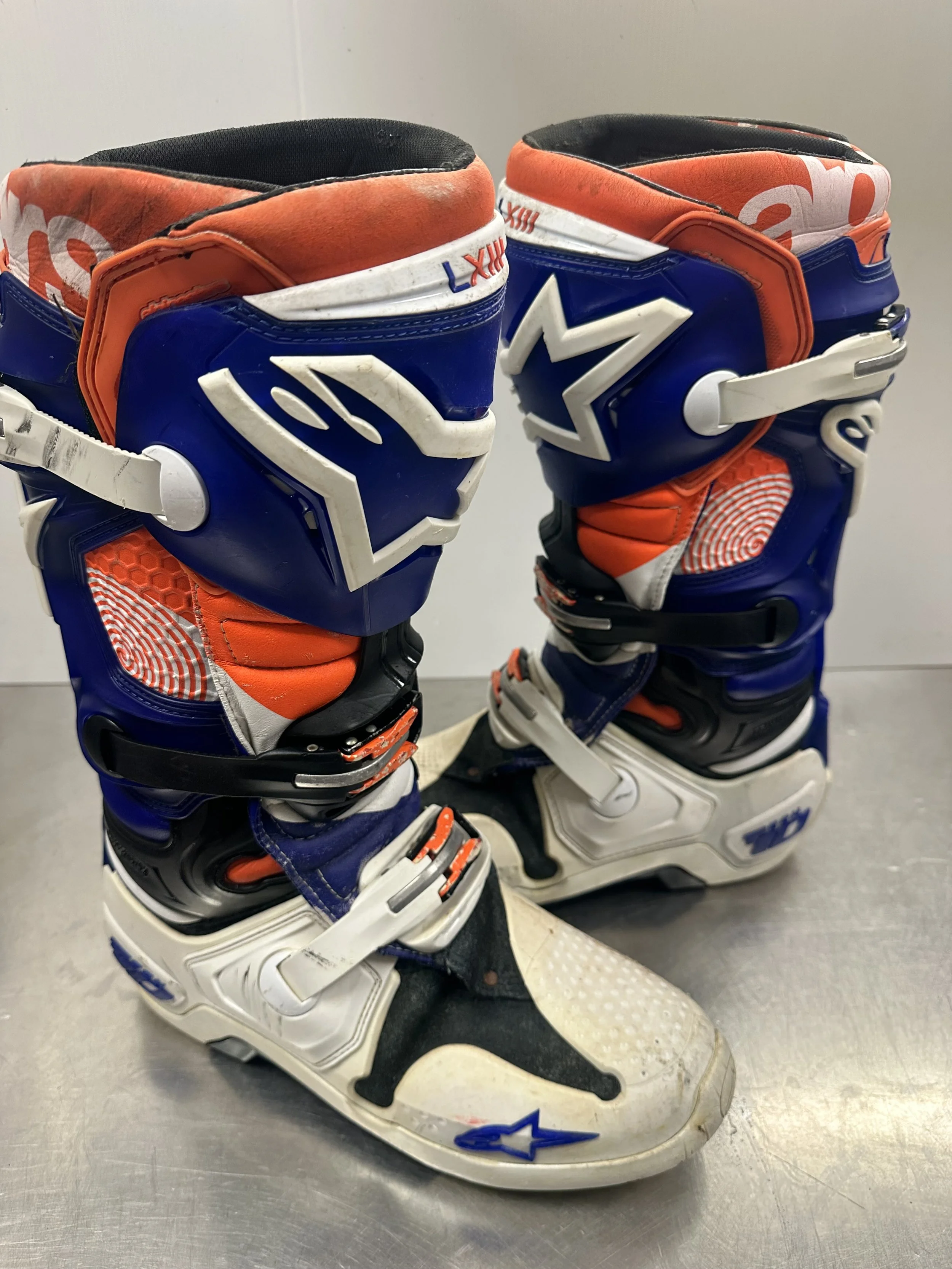 Alpinestars Tech 10 UK11 Orange White Blue