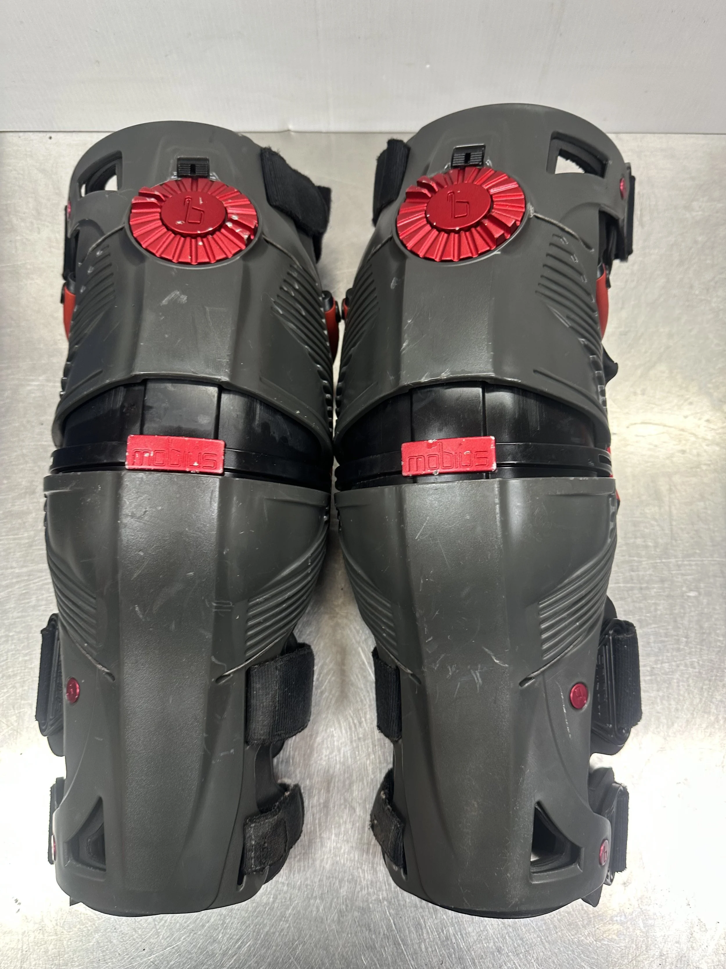 Mobius Knee Braces Small