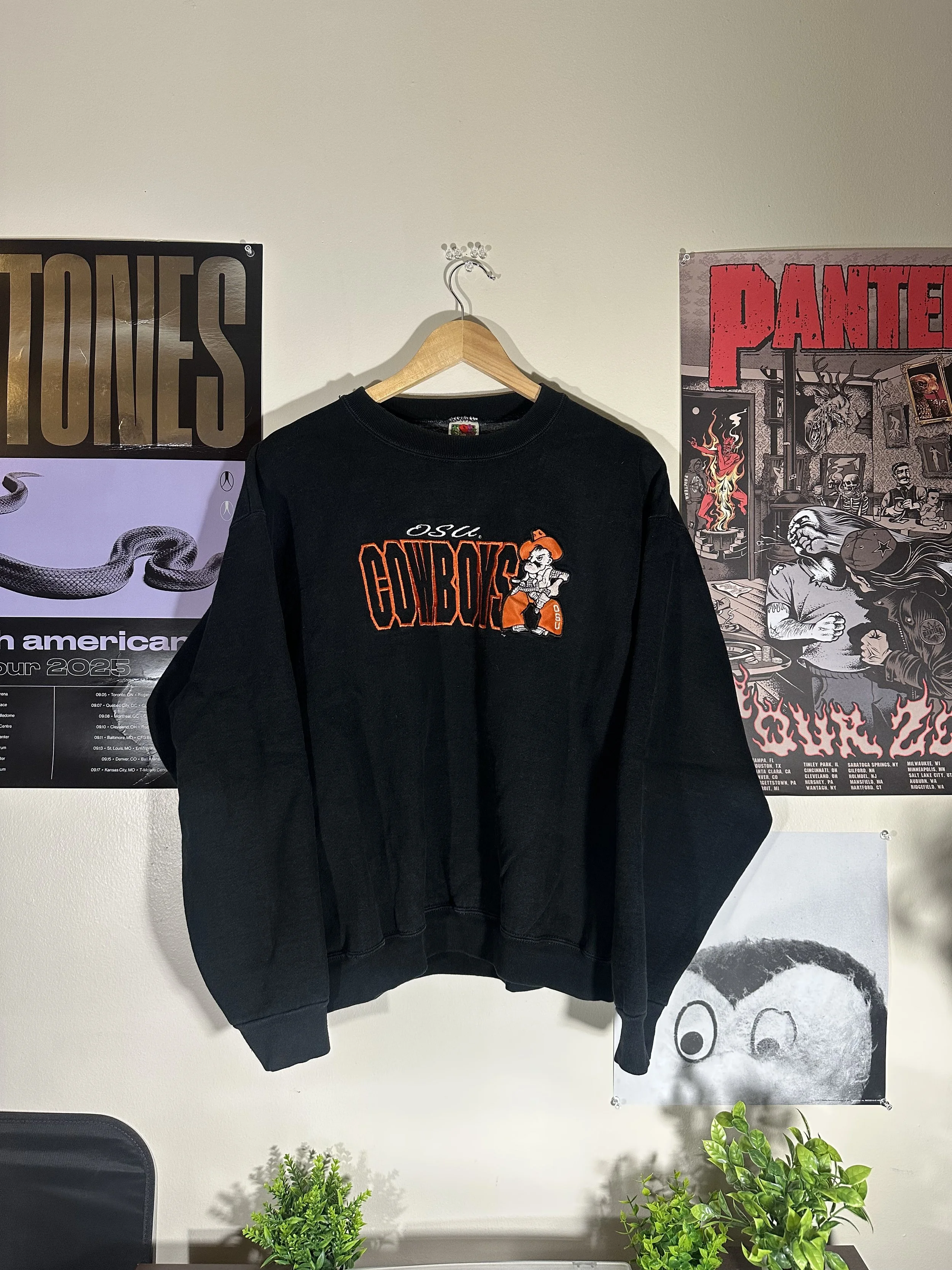 Vintage 90's Black Embroidered OSU Cowboys Pistol Pete Crewneck 19 (8).jpeg