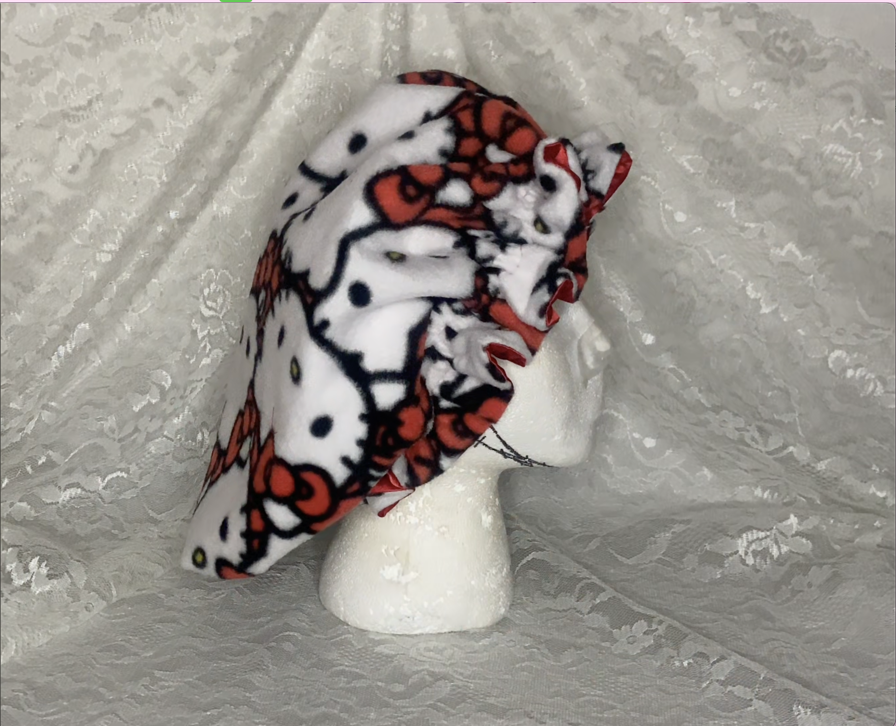 Satin Lined Hello Kitty Bonnet 9.png