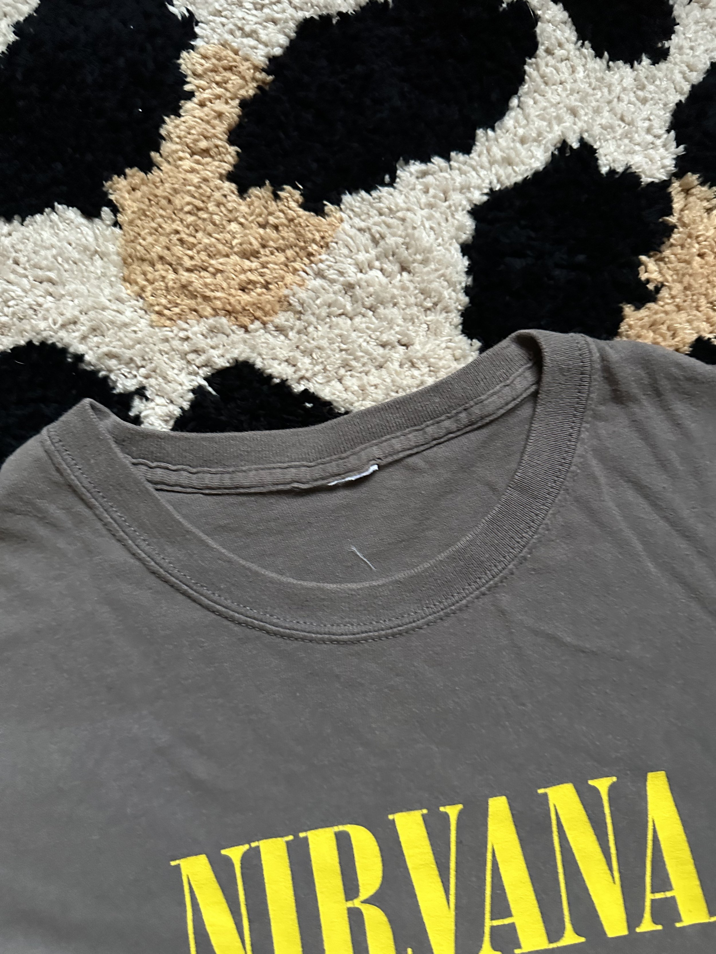 2000's Nirvana Yellow Smiley Tee (1).jpeg