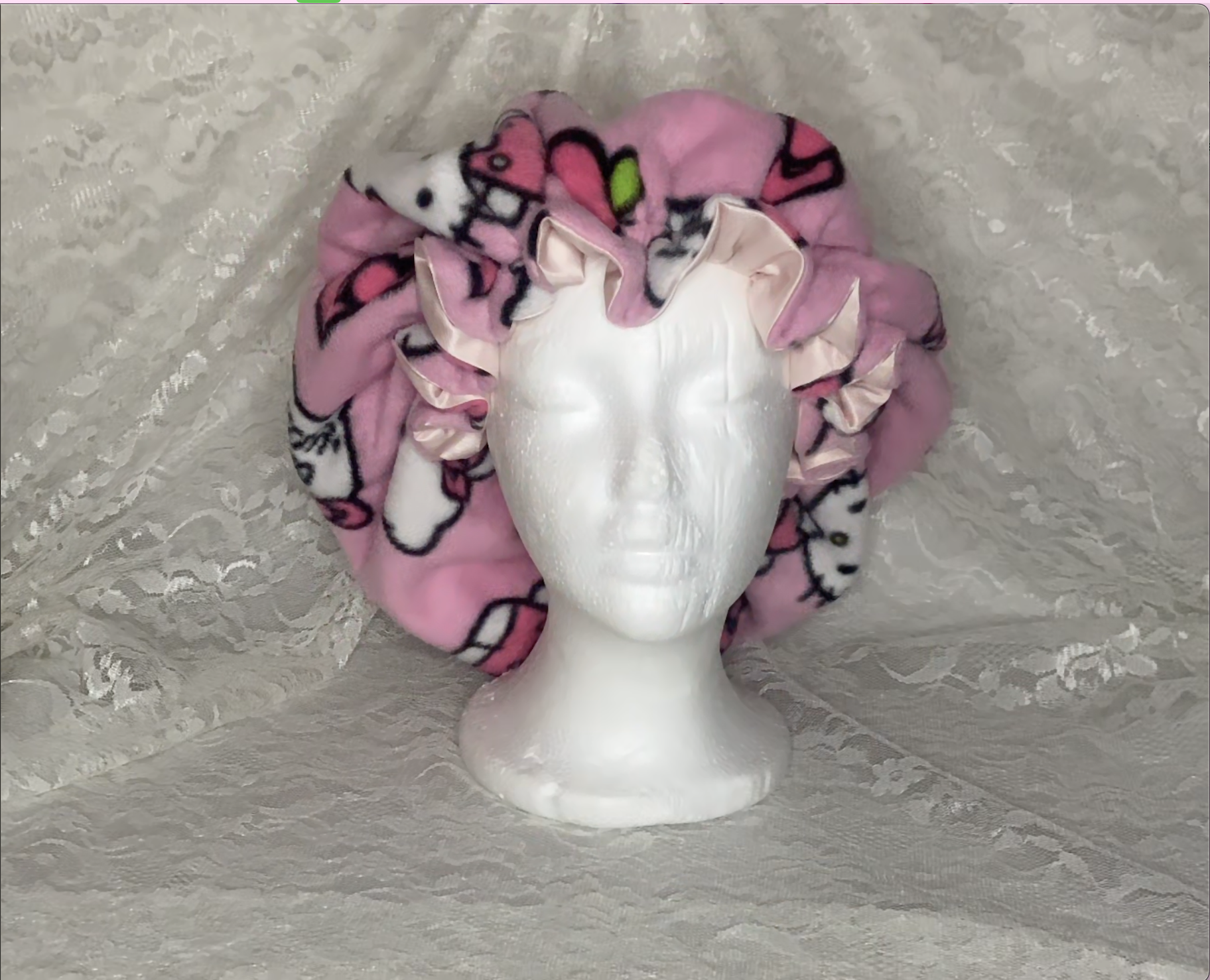 Satin Lined Hello Kitty Bonnet 1.png