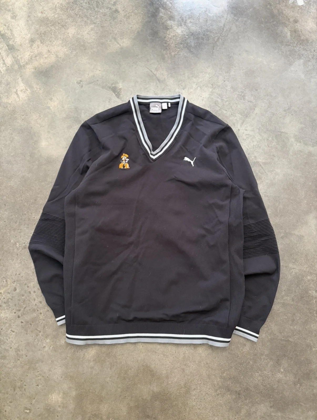 137. 00S BLACK PUMA OSU ATHLETIC PULLOVER