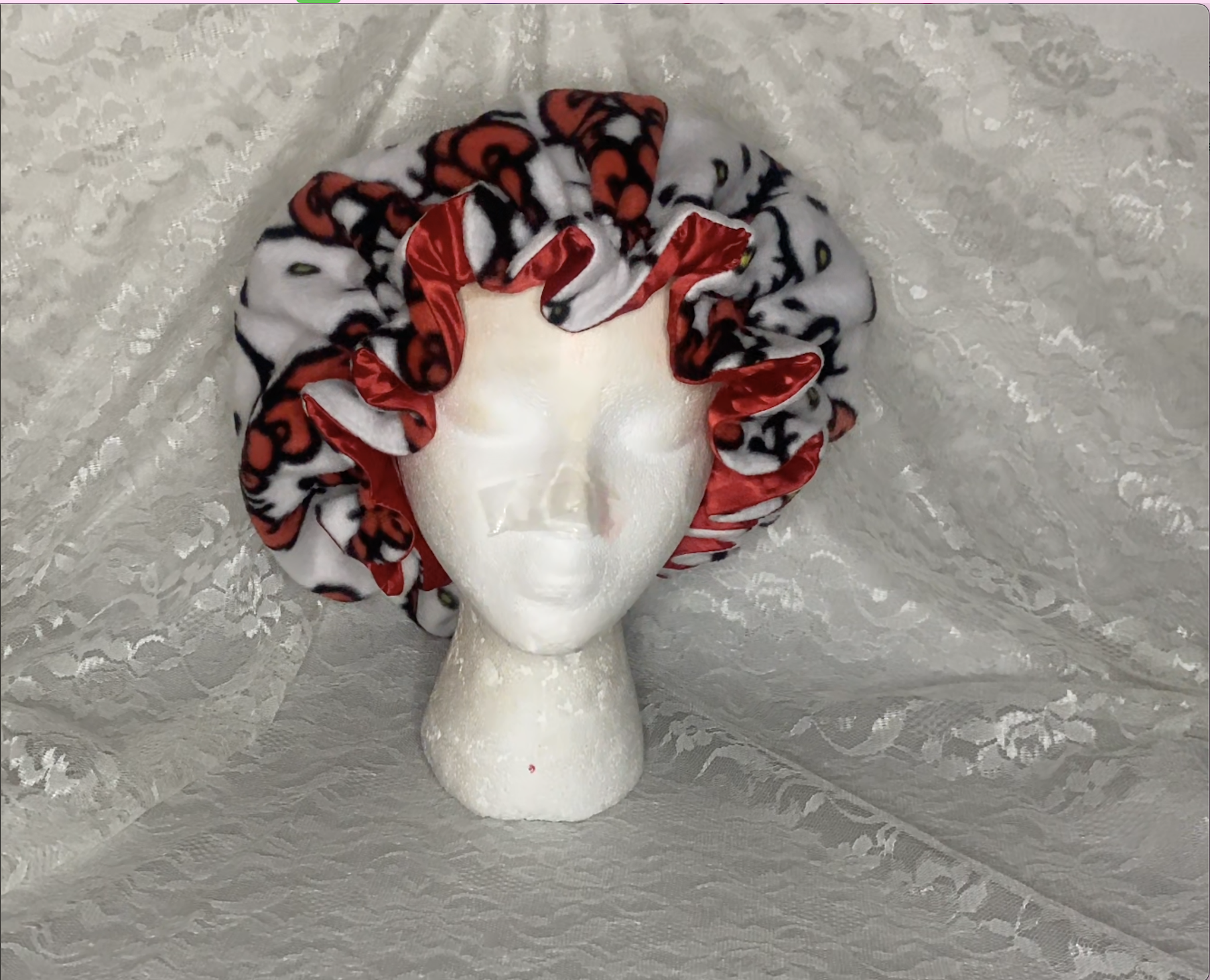 Satin Lined Hello Kitty Bonnet 7.png
