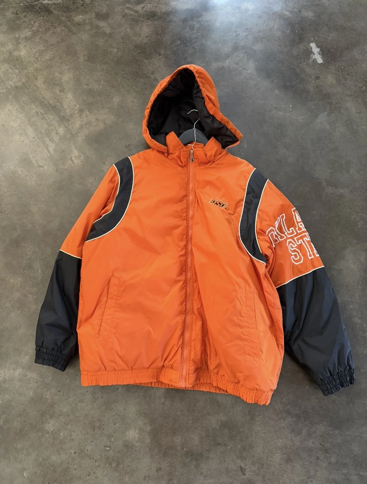 117. 00S JOE COLLEGE ORANGE OKLAHOMA STATE SLEEVE PUFFER JACKET