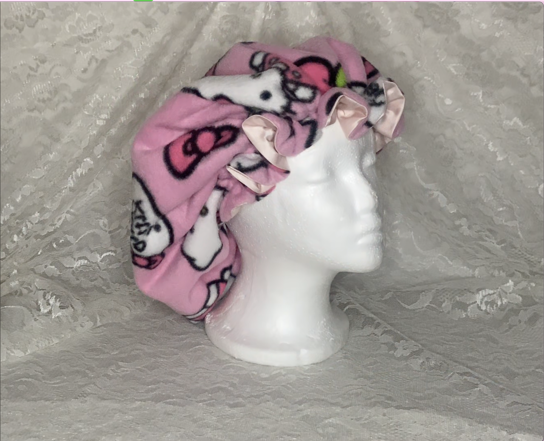 Satin Lined Hello Kitty Bonnet 2.png