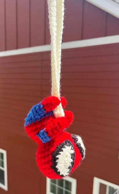 CROCHET HANGING SPIDERMAN