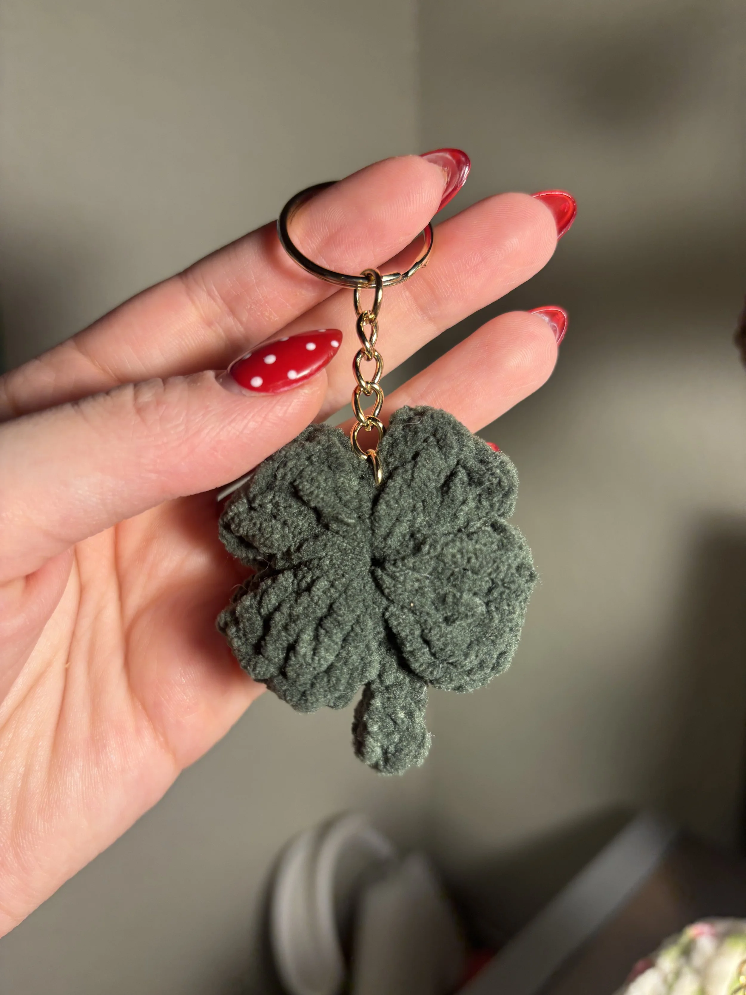 CLOVER KEYCHAIN