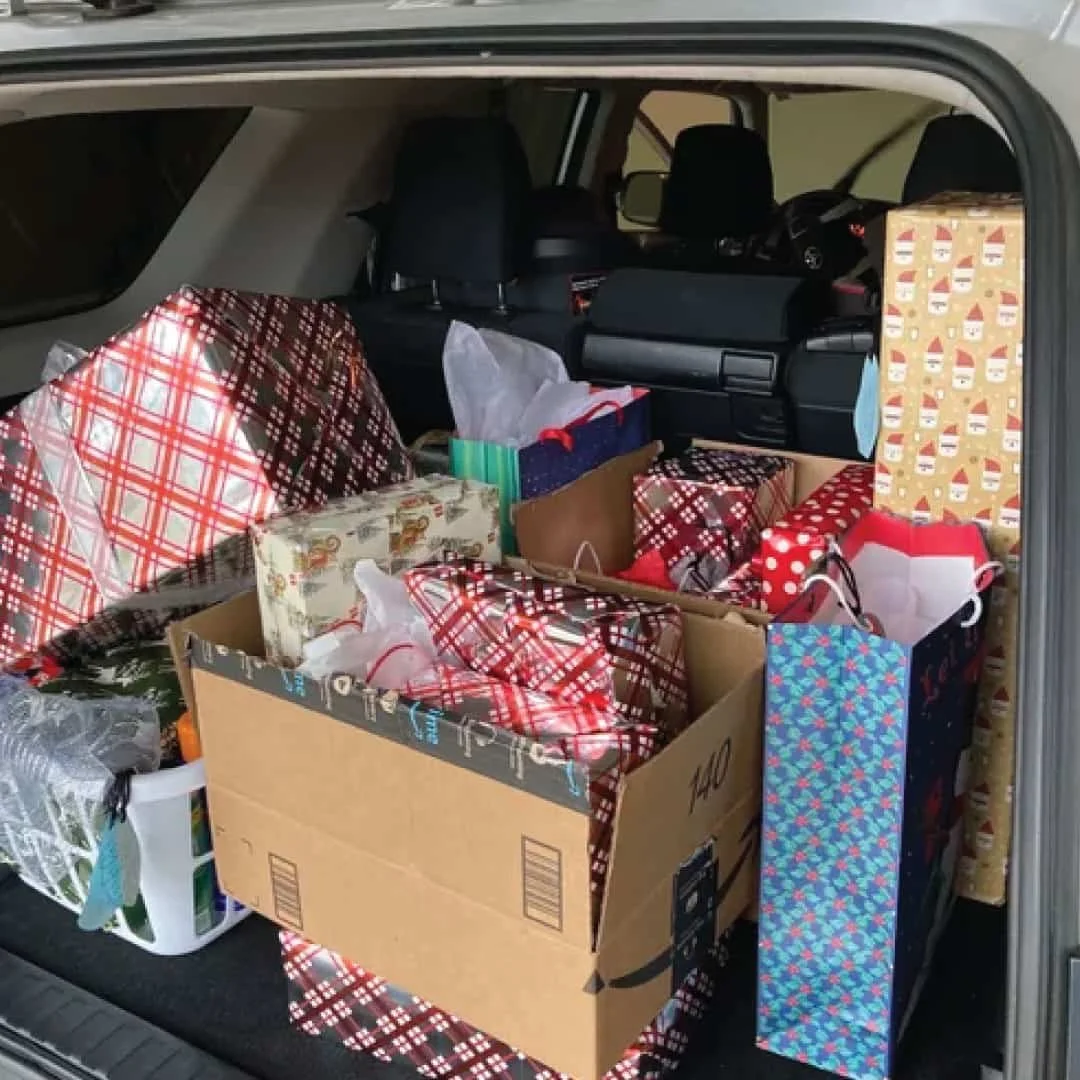  Kwik Stop Magical Christmas | 2020  Holiday gifts and essentials for families.  Click Here To Learn More 