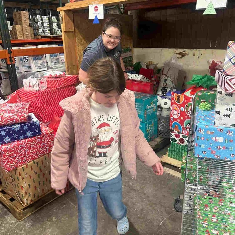  Kwik Stop Magical Christmas | 2024  Holiday gifts and essentials for families.  Click Here To Learn More 