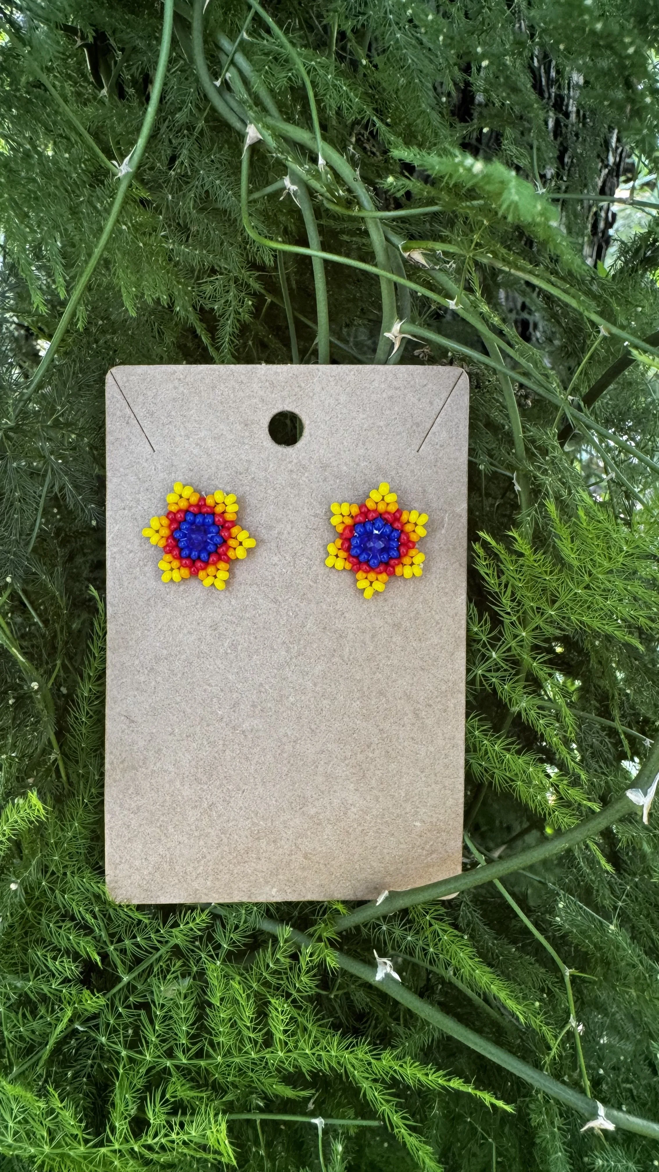 SUNBURST PIXEL STUDS