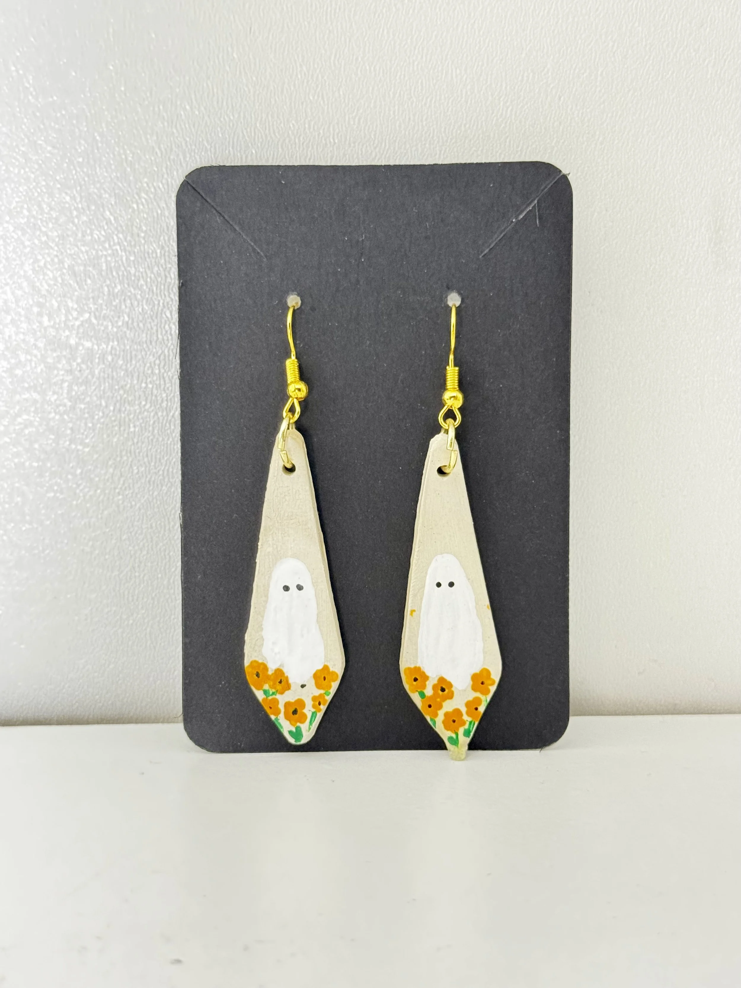 Ghost in the Garden Dangles.jpeg