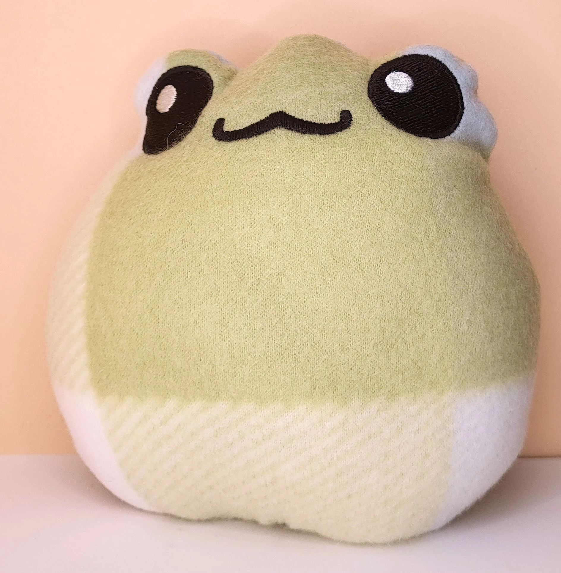 Frog Plush 1.jpg