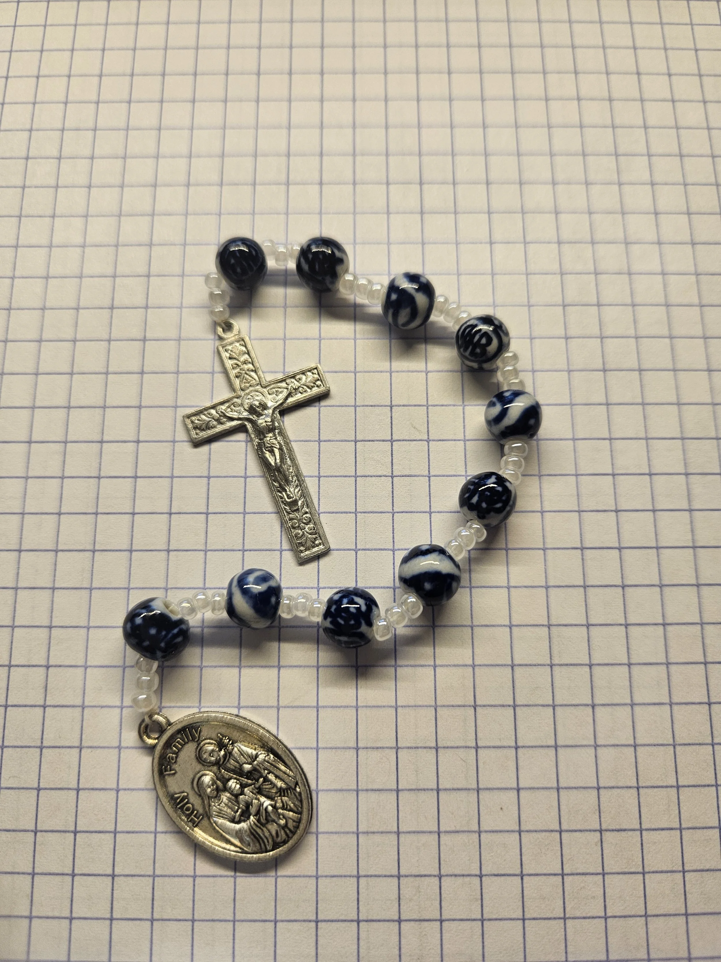ANTIQUE NAVY BLUE CHAPLET
