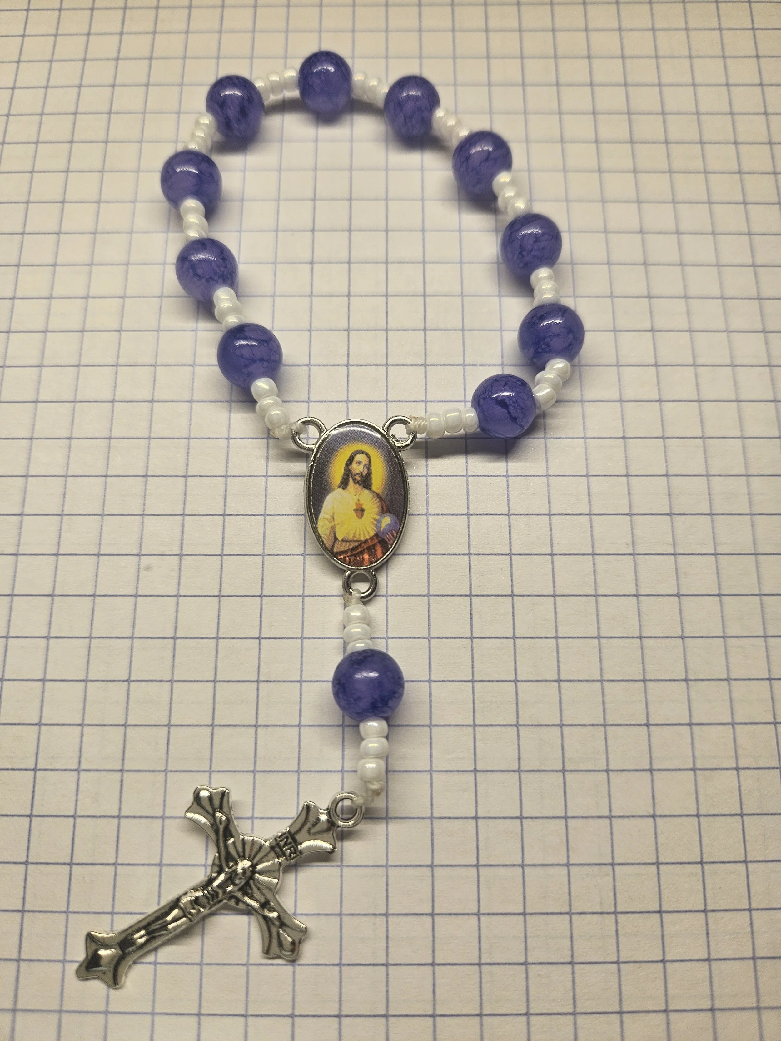 PURPLE GLASS LOOP CHAPLET