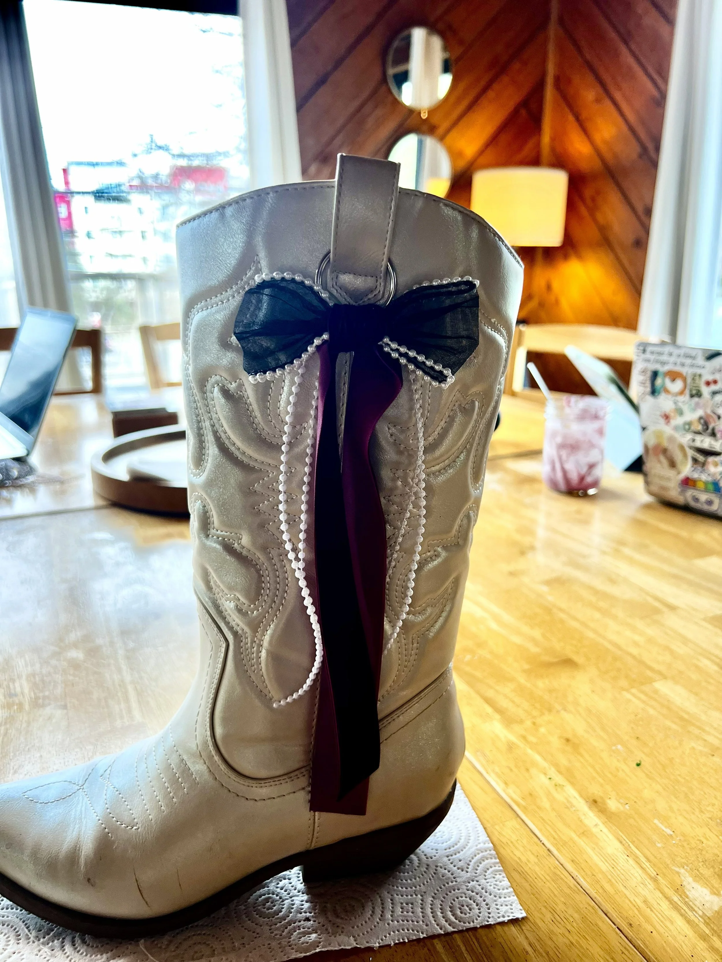 Game Day Boot Bow 5 (1).jpeg