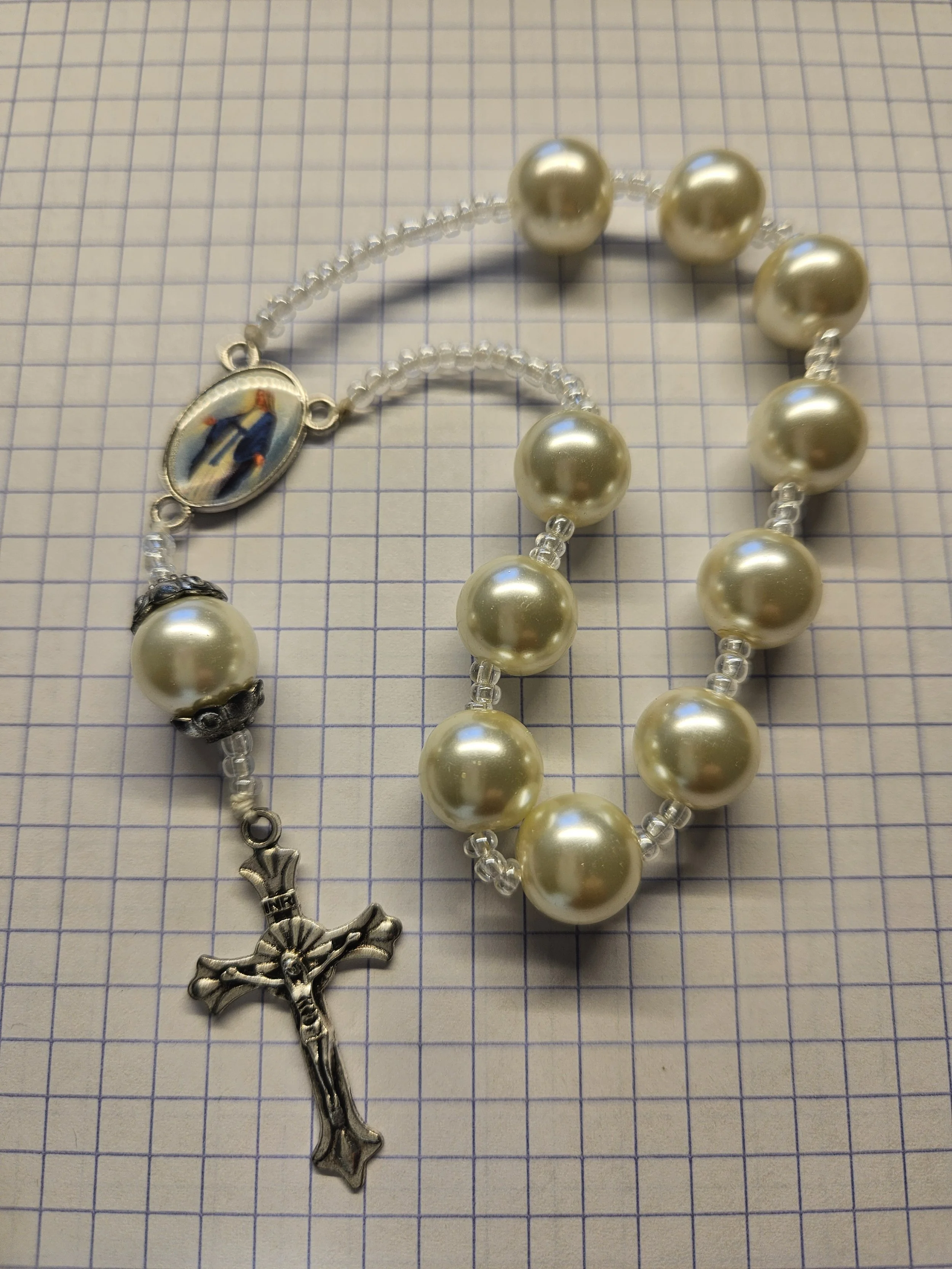 GRACE PEARL CHAPLET