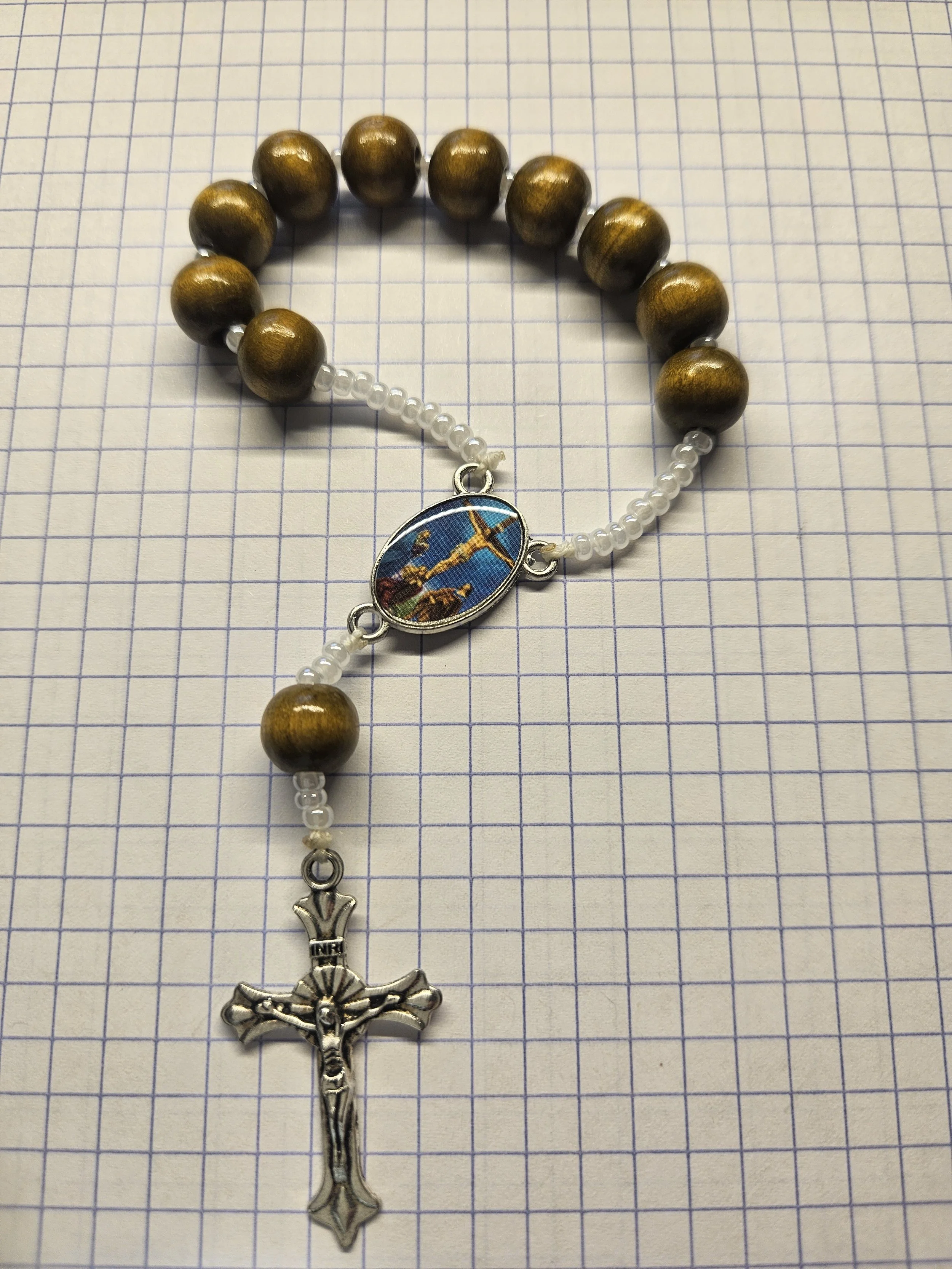WOOD LOOP CHAPLET