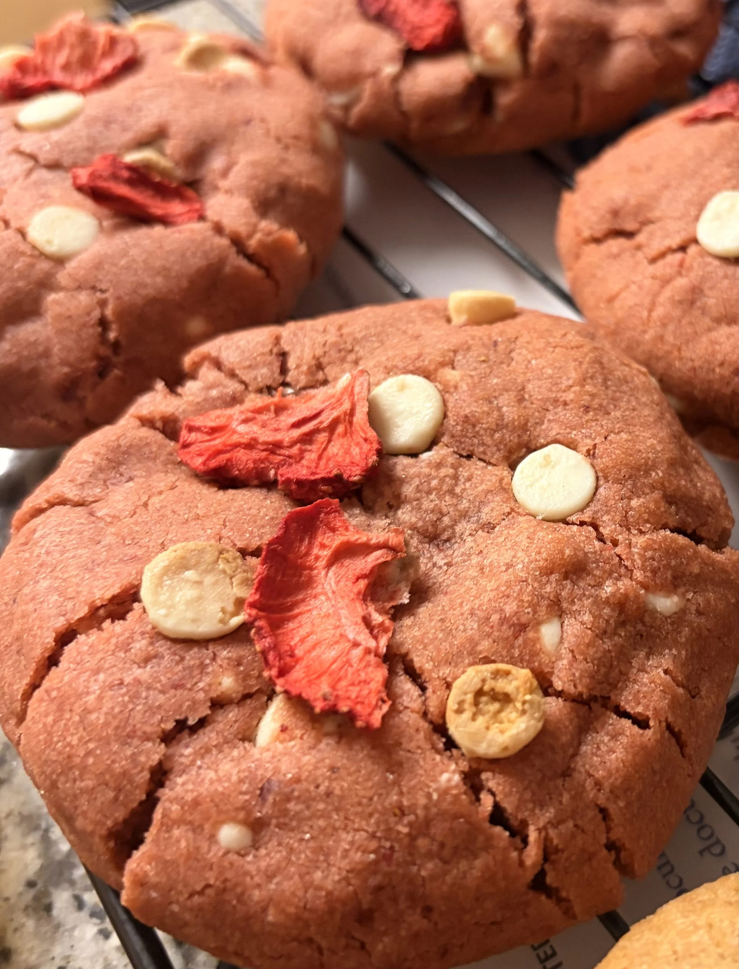 CUPIDS STRAWBERRY COOKIE