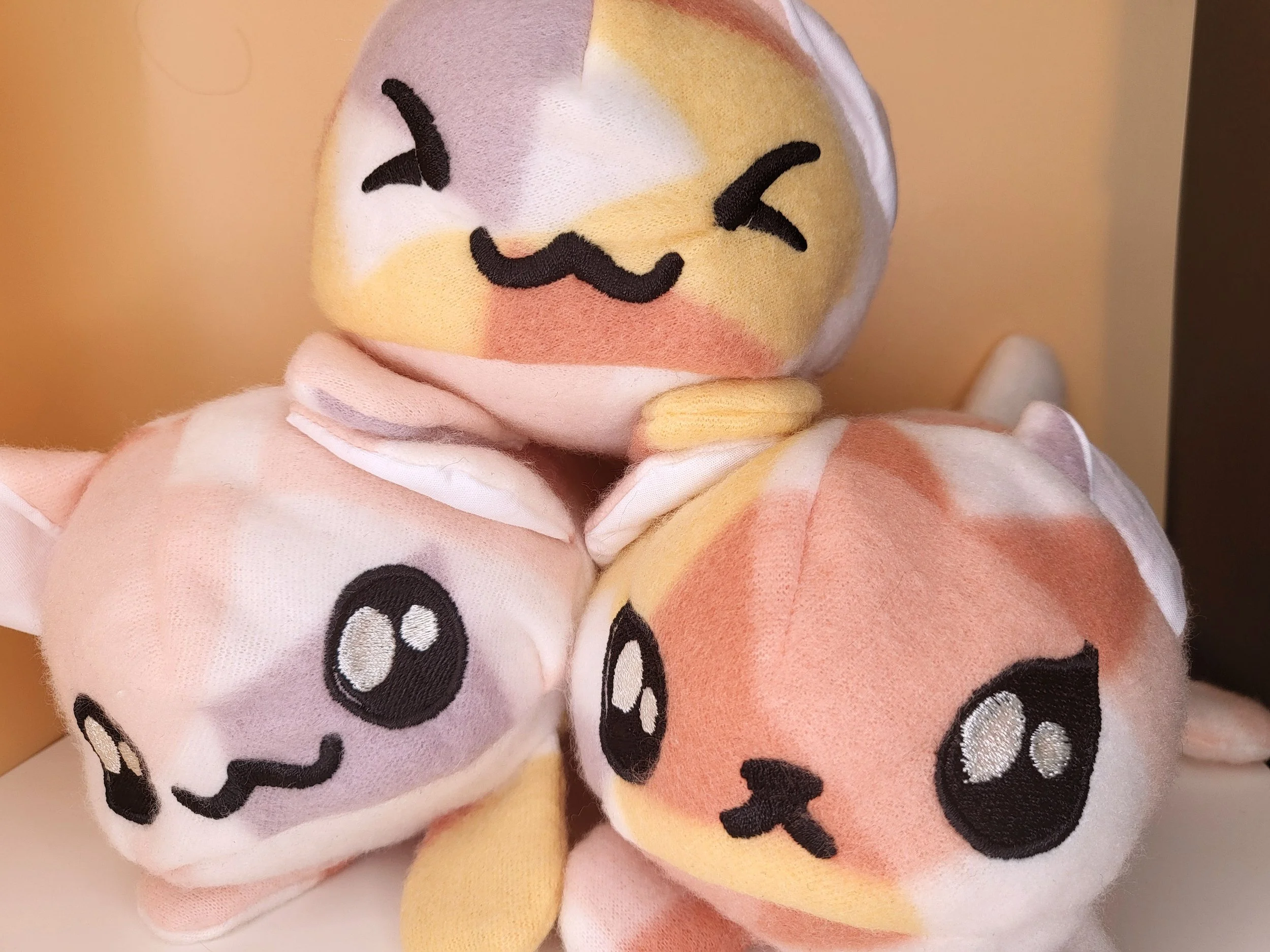 Kitty Plush 2.jpg