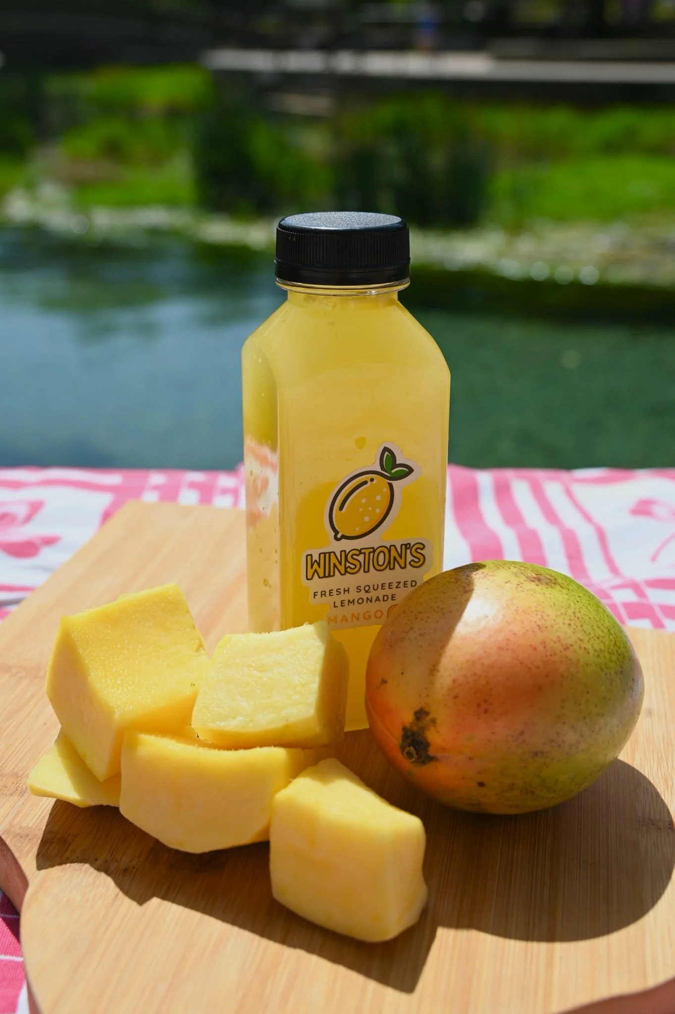 (BOTTLED) WINSTON'S MANGO LEMONADE