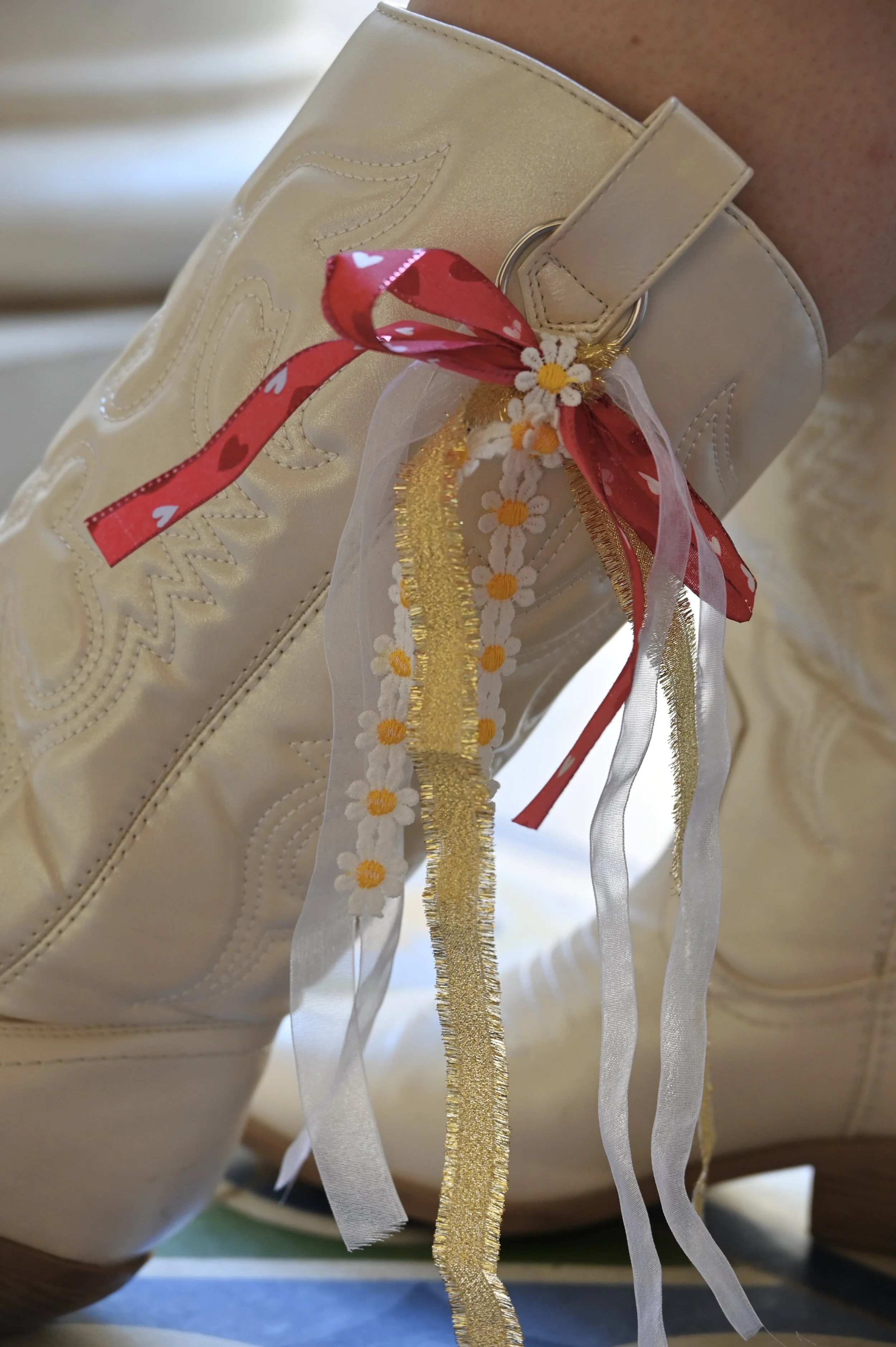 Premade Game Day Boot Bow 2.jpeg