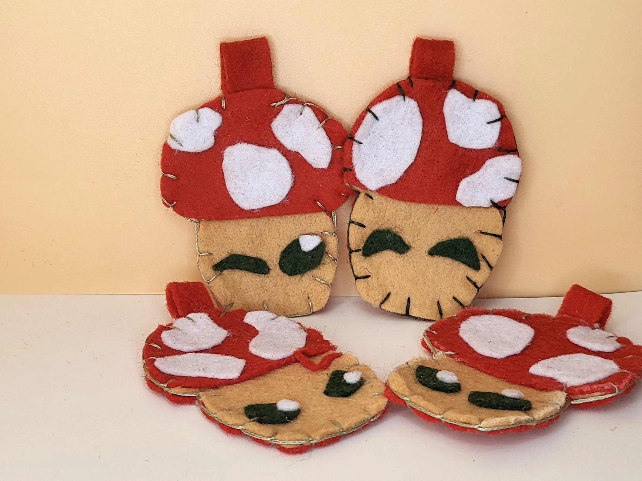 Felt KeyChain Mushroom.jpg