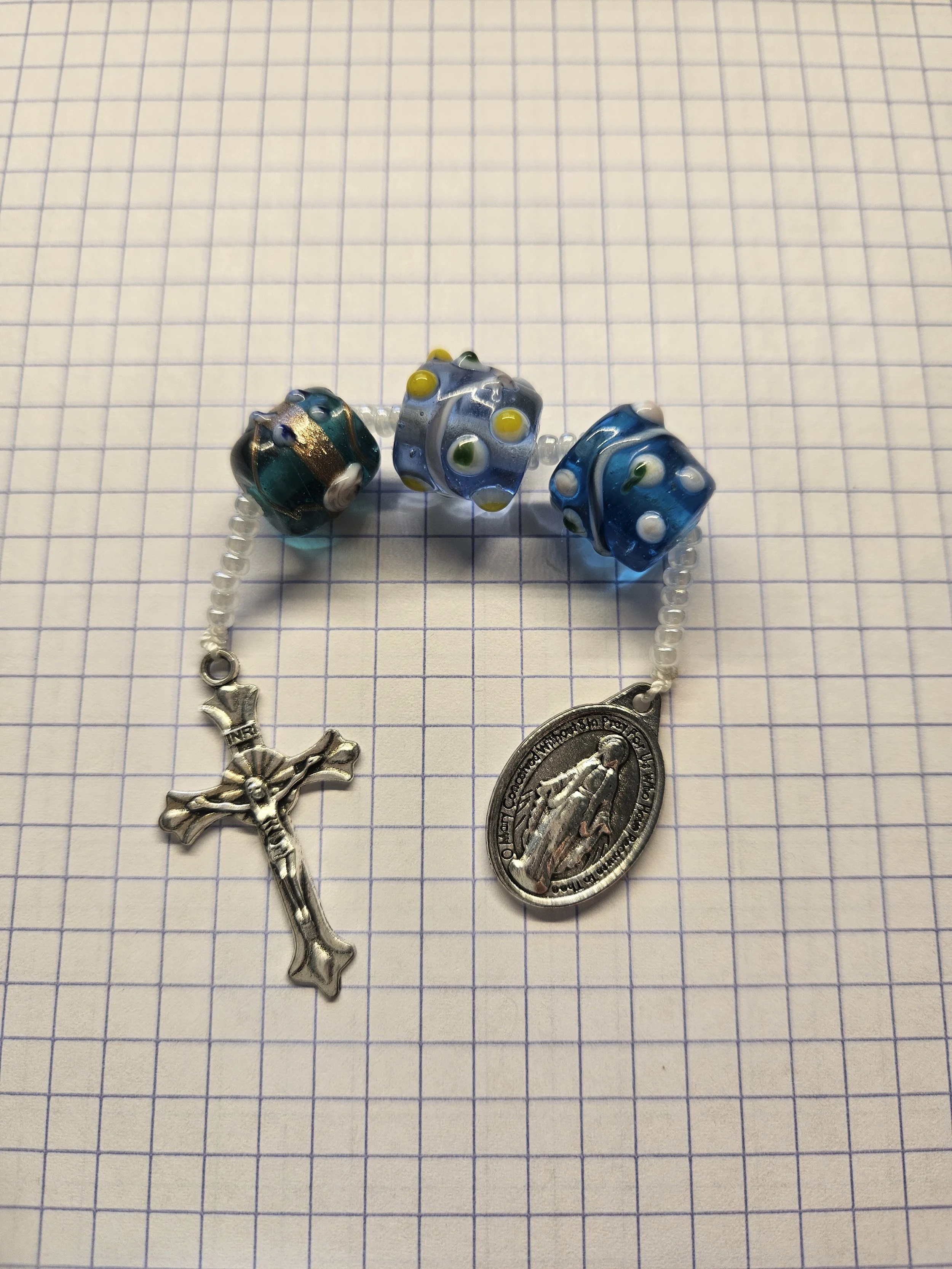 3-BEAD CZECH GLASS CHAPLET