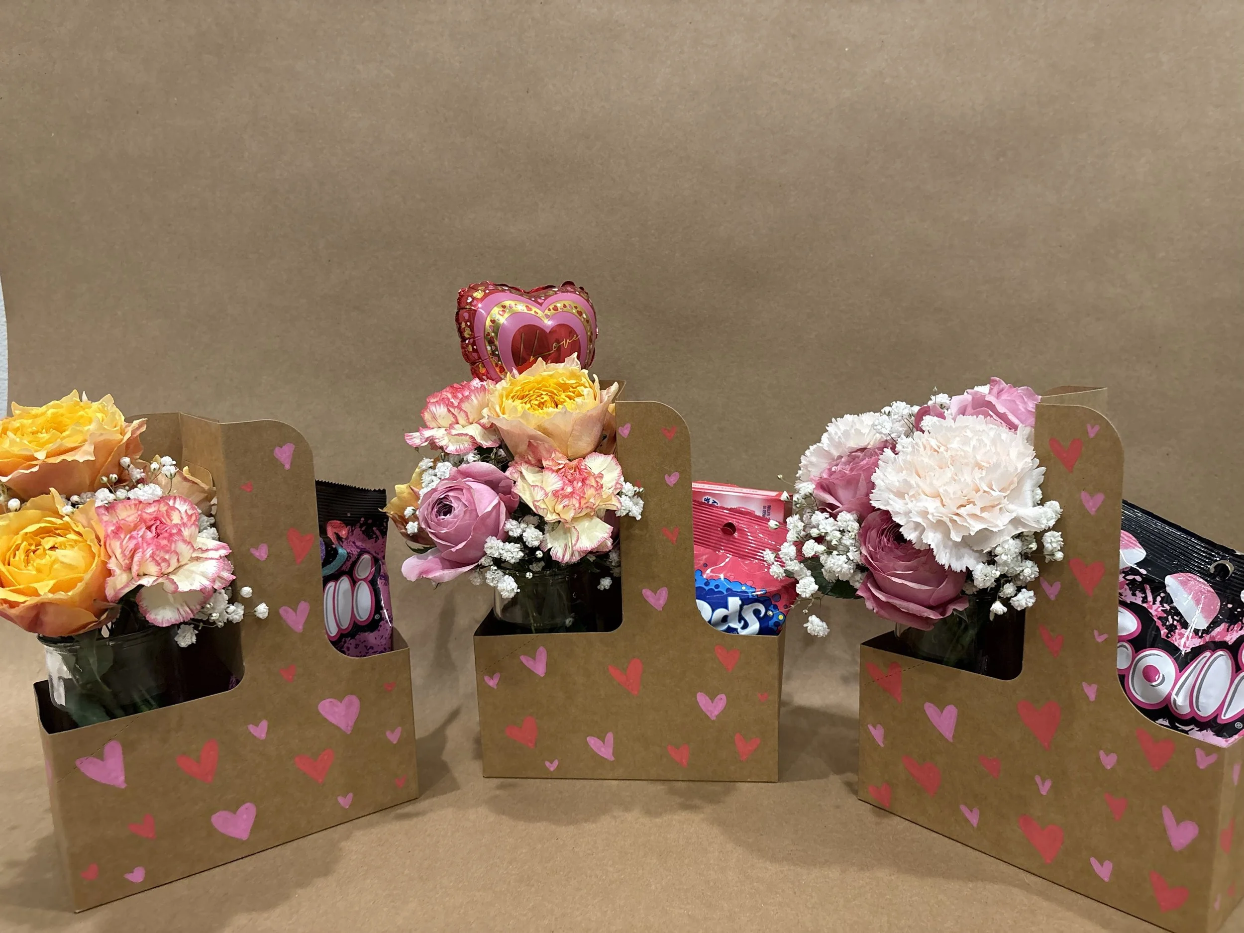 CUPHOLDER FLOWER ARRANGEMENT