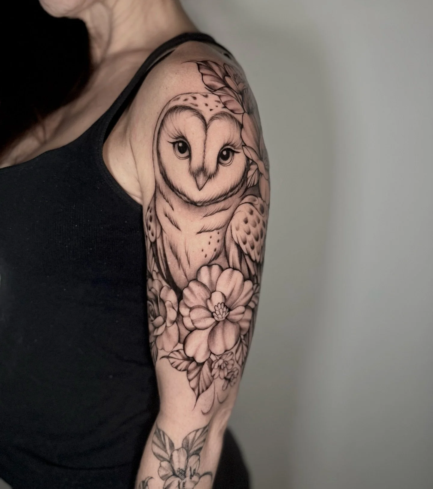 Work in progress ✨
This is how much we got done in our first session 🖤🦉🌸

Slowly building this sleeve with love, patience, and intention.
I can&rsquo;t wait to go back, refine the details, connect more, and keep bringing this vision to life ✨
Than