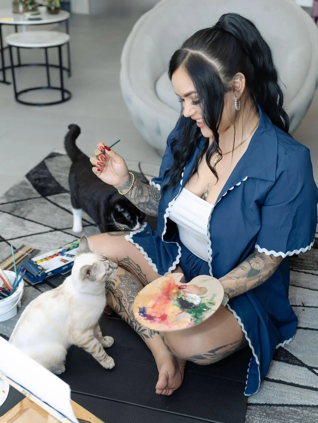 Creating, living, loving&hellip; all in one 🖤
Art isn&rsquo;t extra&hellip; it&rsquo;s essential ✨

It&rsquo;s in everything I do, everything I create, everything I am.

Let&rsquo;s bring your idea to life.

📍 Somerville, MA @etherealink.ma
🔗 Book