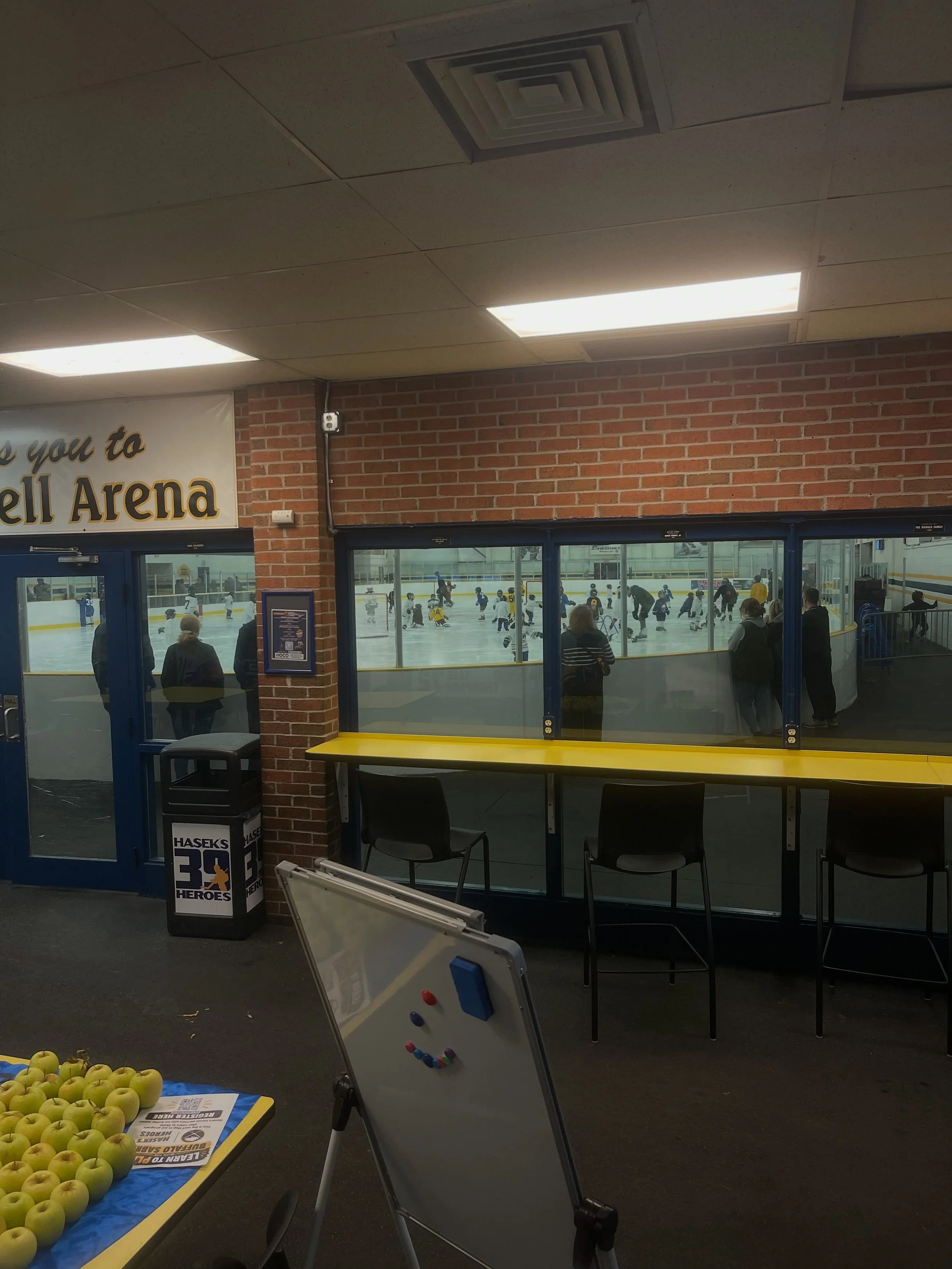 Let&rsquo;s go Heroes! Learning to skate!