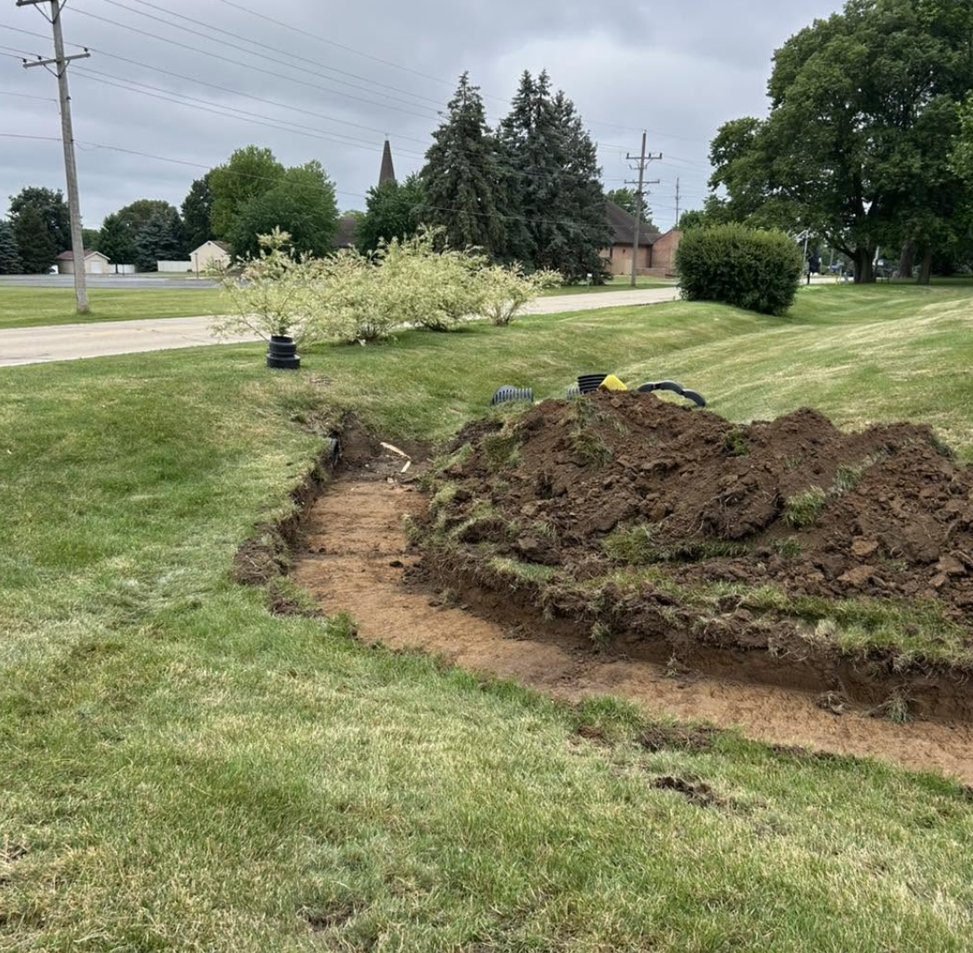 Gravel driveway grading and installation completed in Amboy, IL.