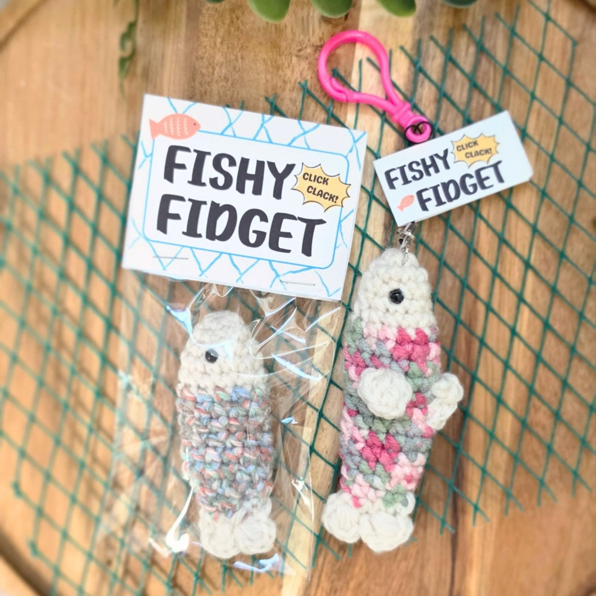 Fishy fidget pattern video tutorial