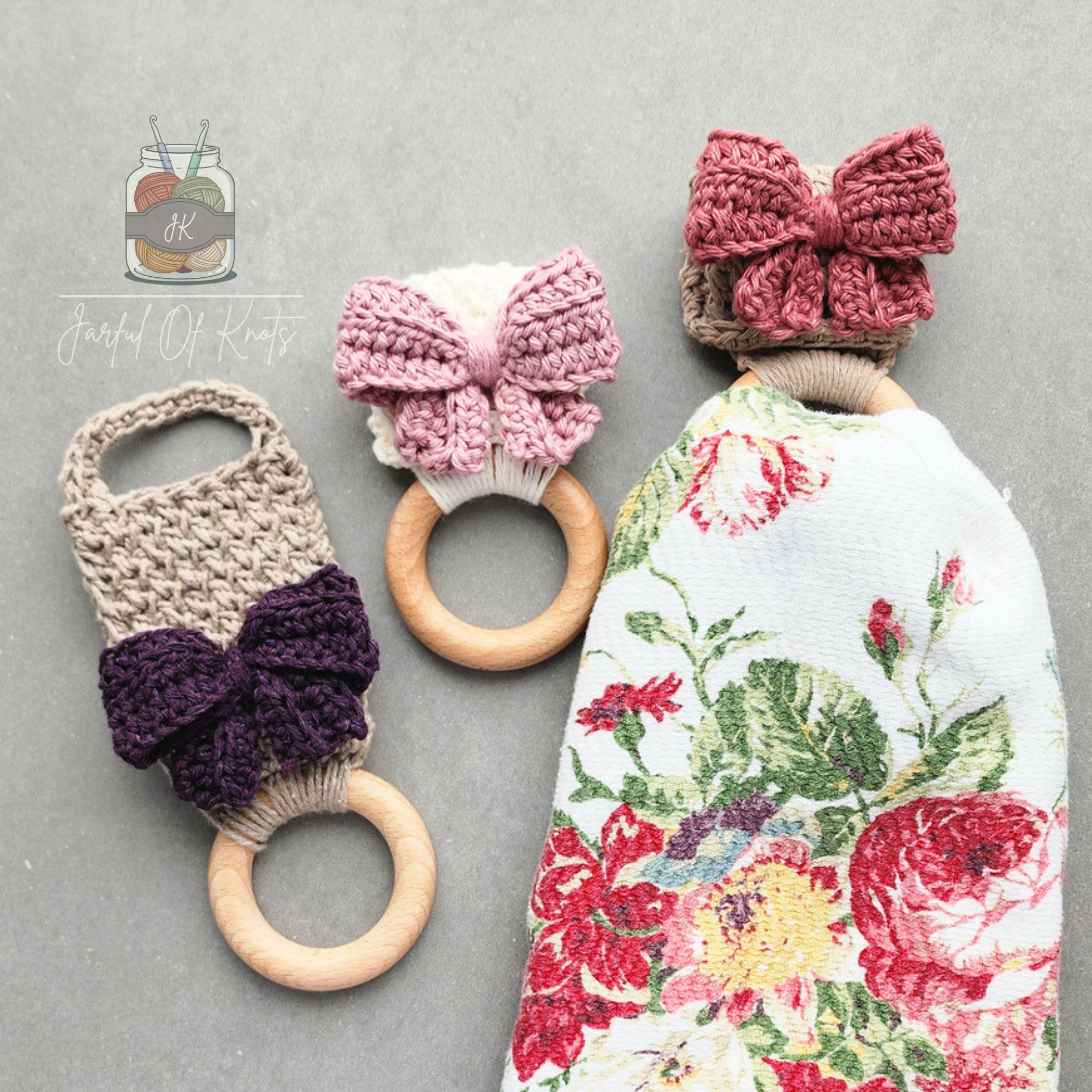 Bow Towel Holder Pattern with Bonus Keychain