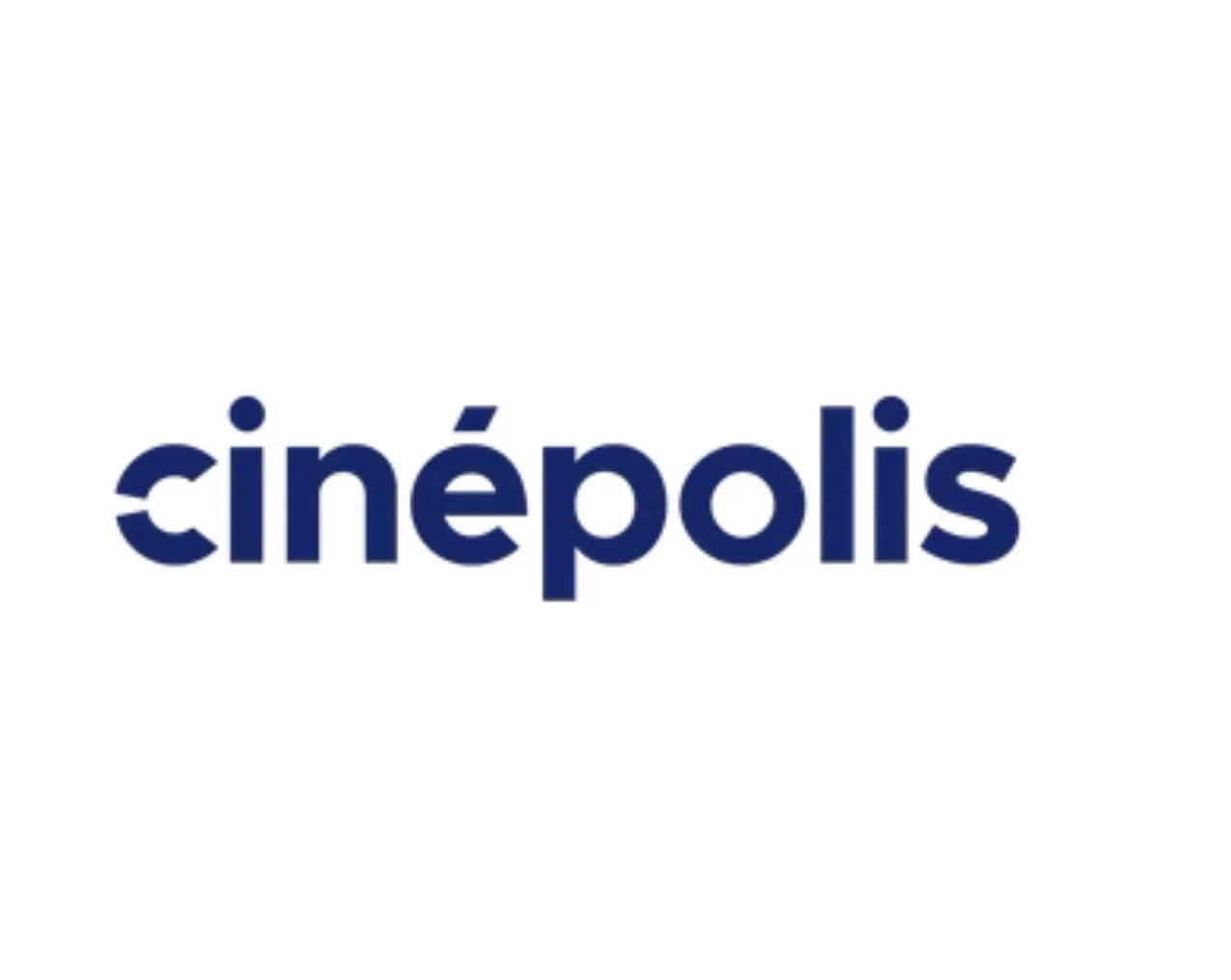Logotipo de Cinépolis en letras azules en fondo blanco.