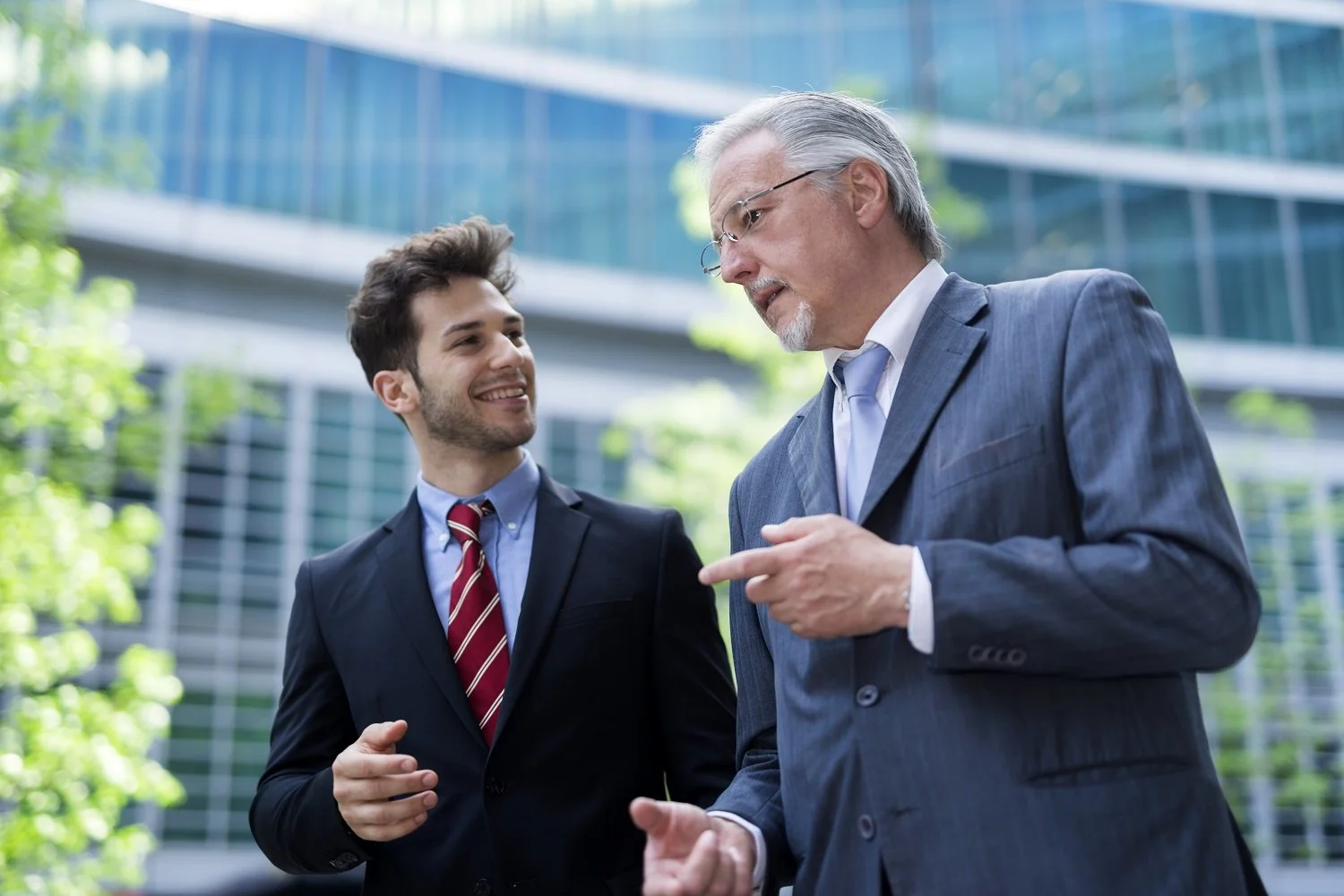 The Curse of Knowledge and the Influence Gap