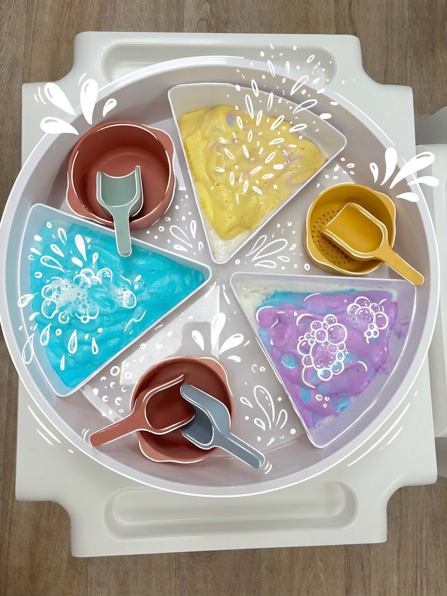 It&rsquo;s LK&rsquo;s fave day!!! Messy Monday is back🫟👏 Included in your session fee, children can focus on those fine motor skills and speech &amp; language development in a our messy play set up and our open-ended play area🫶 

Please note paren