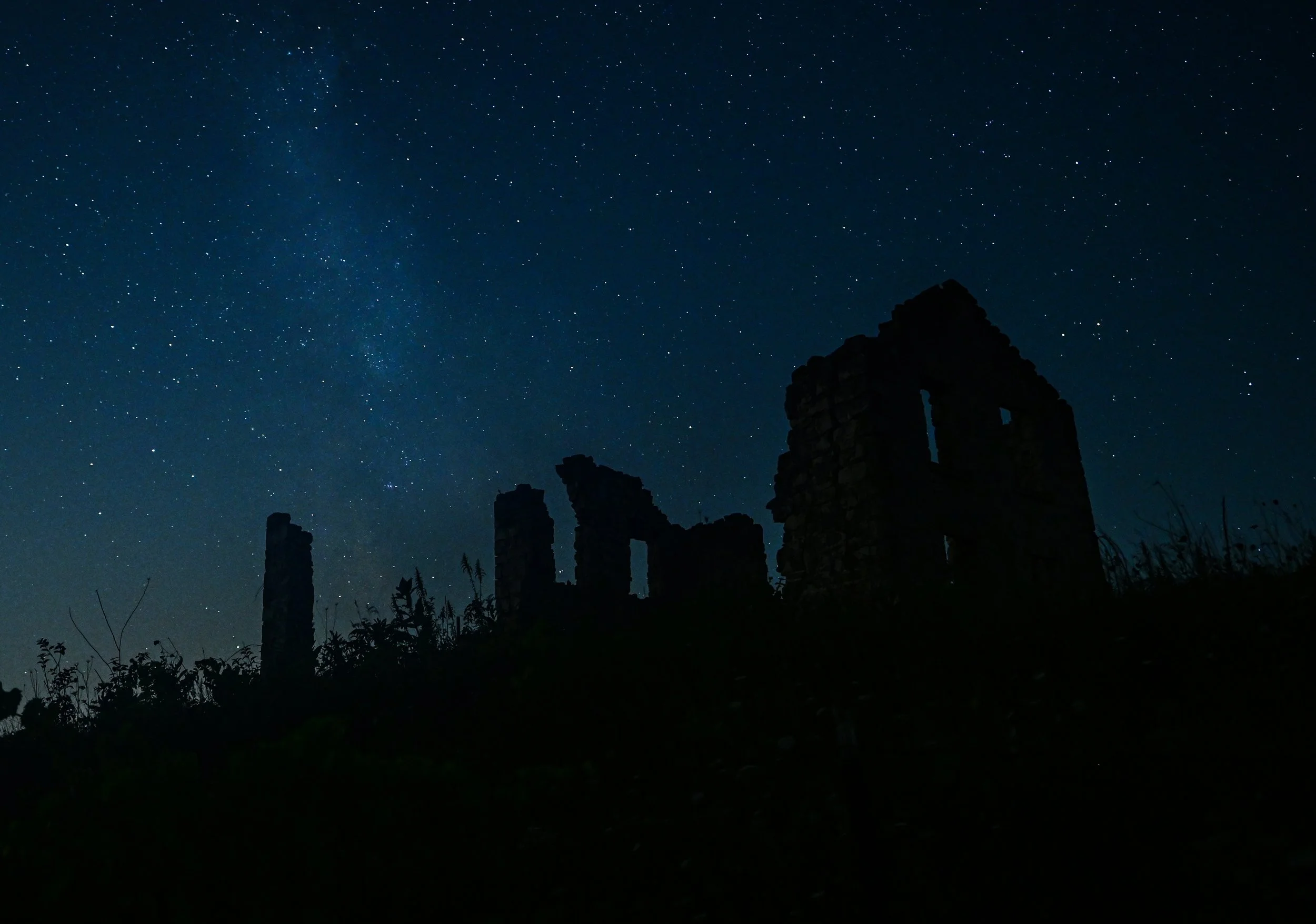 Digital Color Open - 3rd Place - Matz Farm Milky Way -
©Geri Laehn